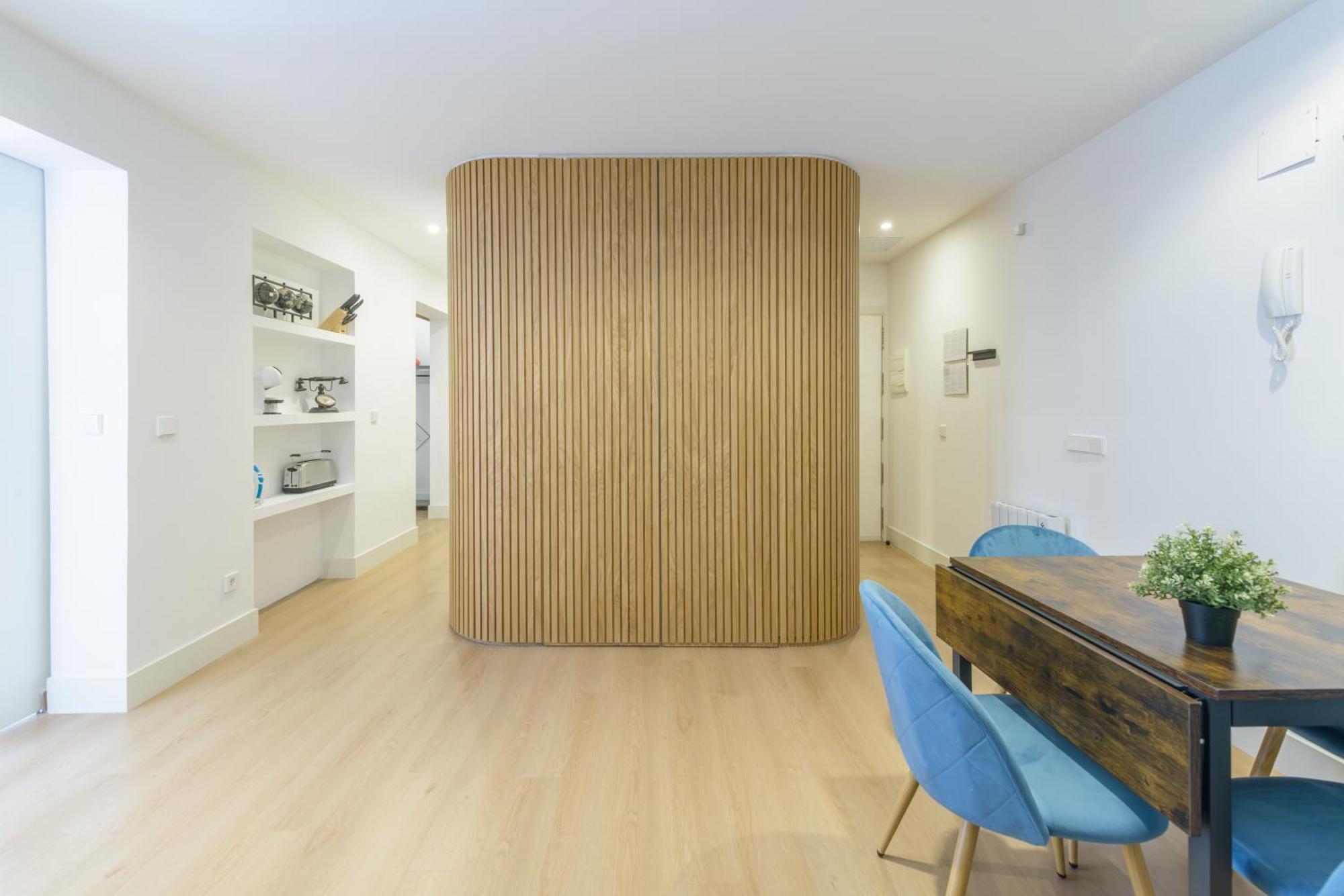 Gran Via New 2br 1bth Elevator * Madrid