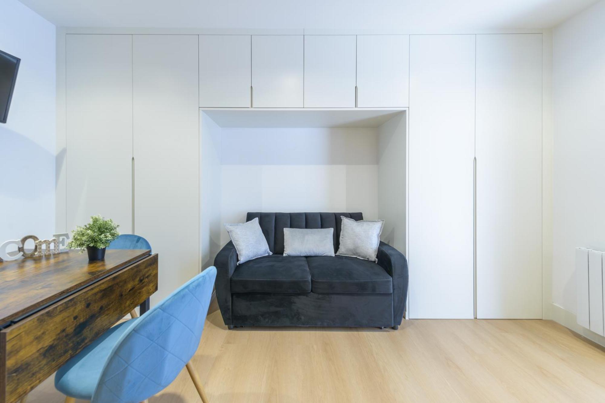 Gran Via New 2br 1bth Elevator * Madrid