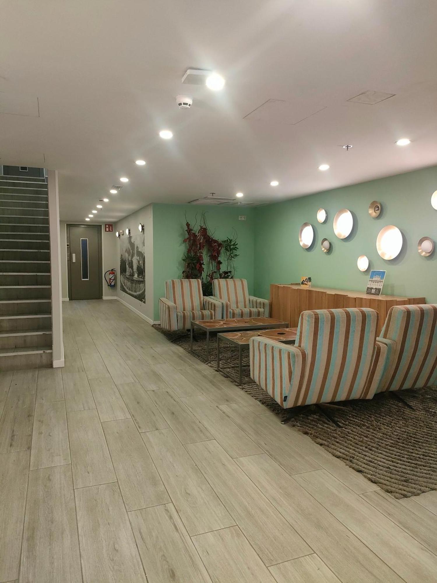 Aparthotel Boutique Urban Genova Madri