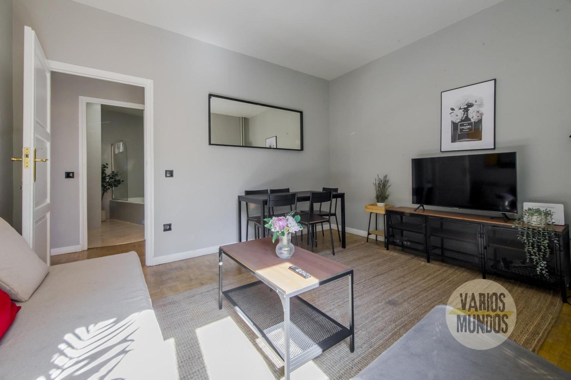 Apartment Amplio Y Centrico 9pax En La Latina Madrid