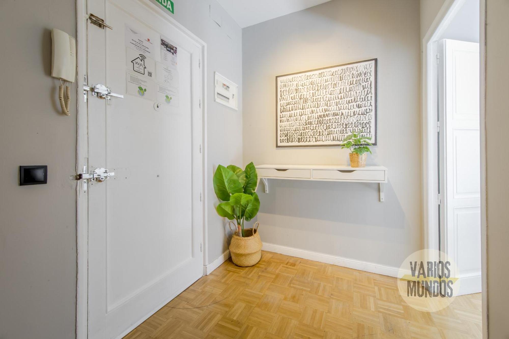 Apartment Amplio Y Centrico 9pax En La Latina Madrid