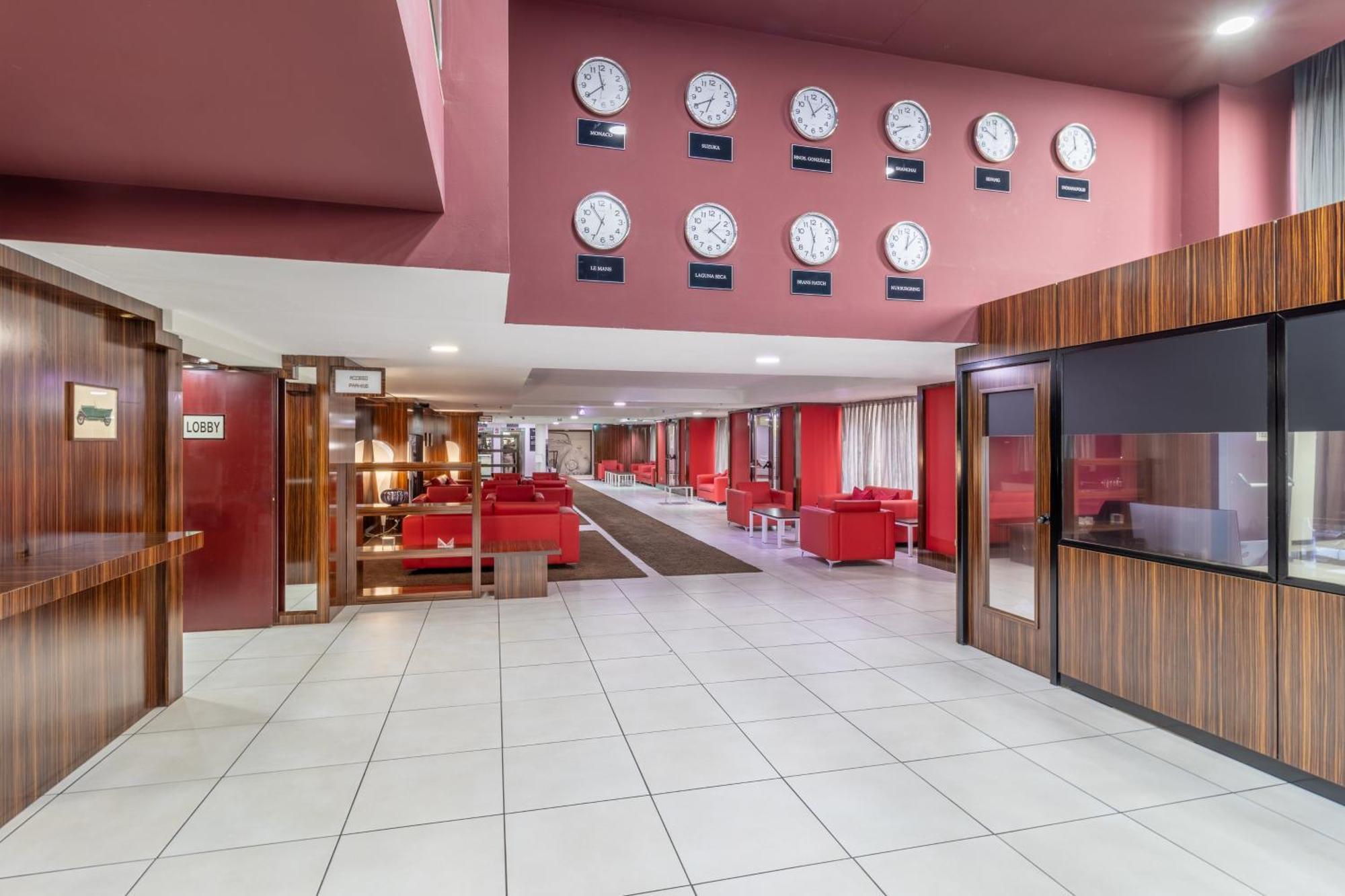Dome Hotel 4*