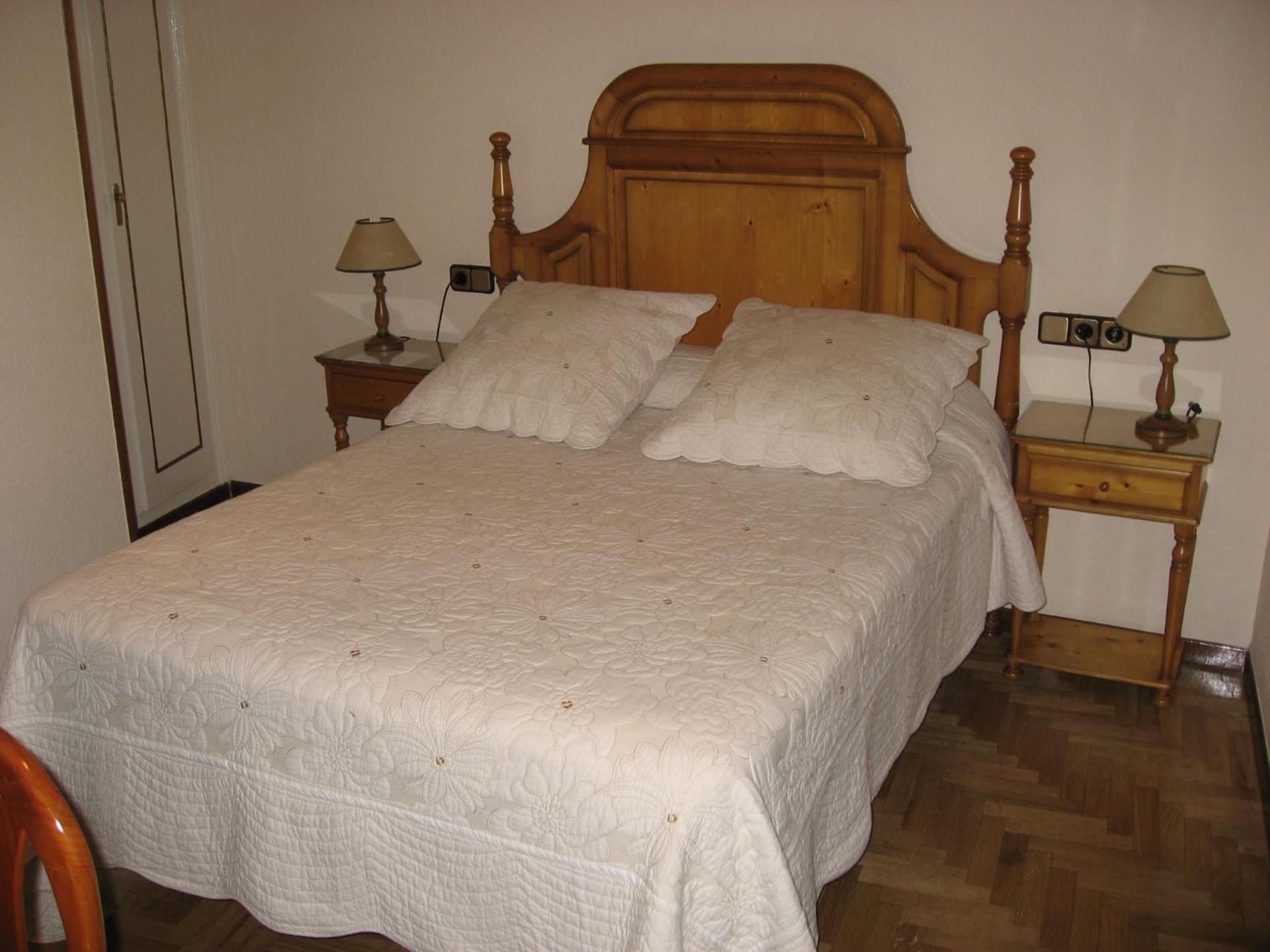 Pensión Maria Cristina 2*