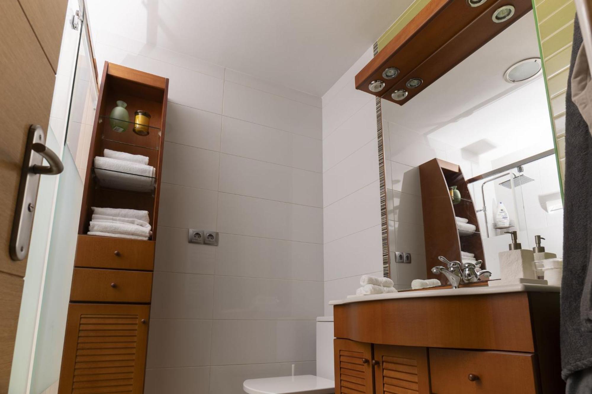 Apartamento Cozy Overlooking Pedro Zerolo Square Madrid