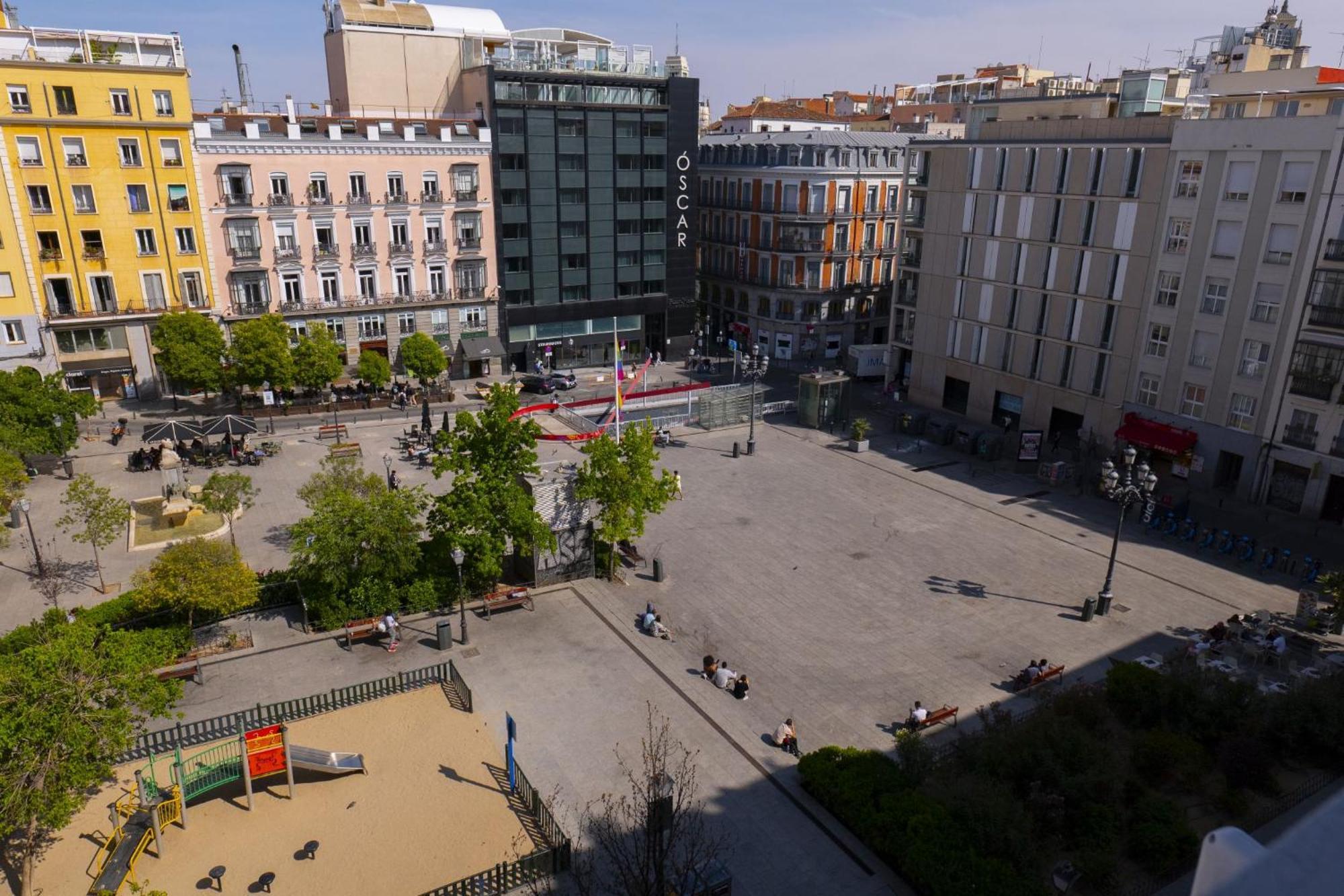 Apartamento Cozy Overlooking Pedro Zerolo Square Madrid