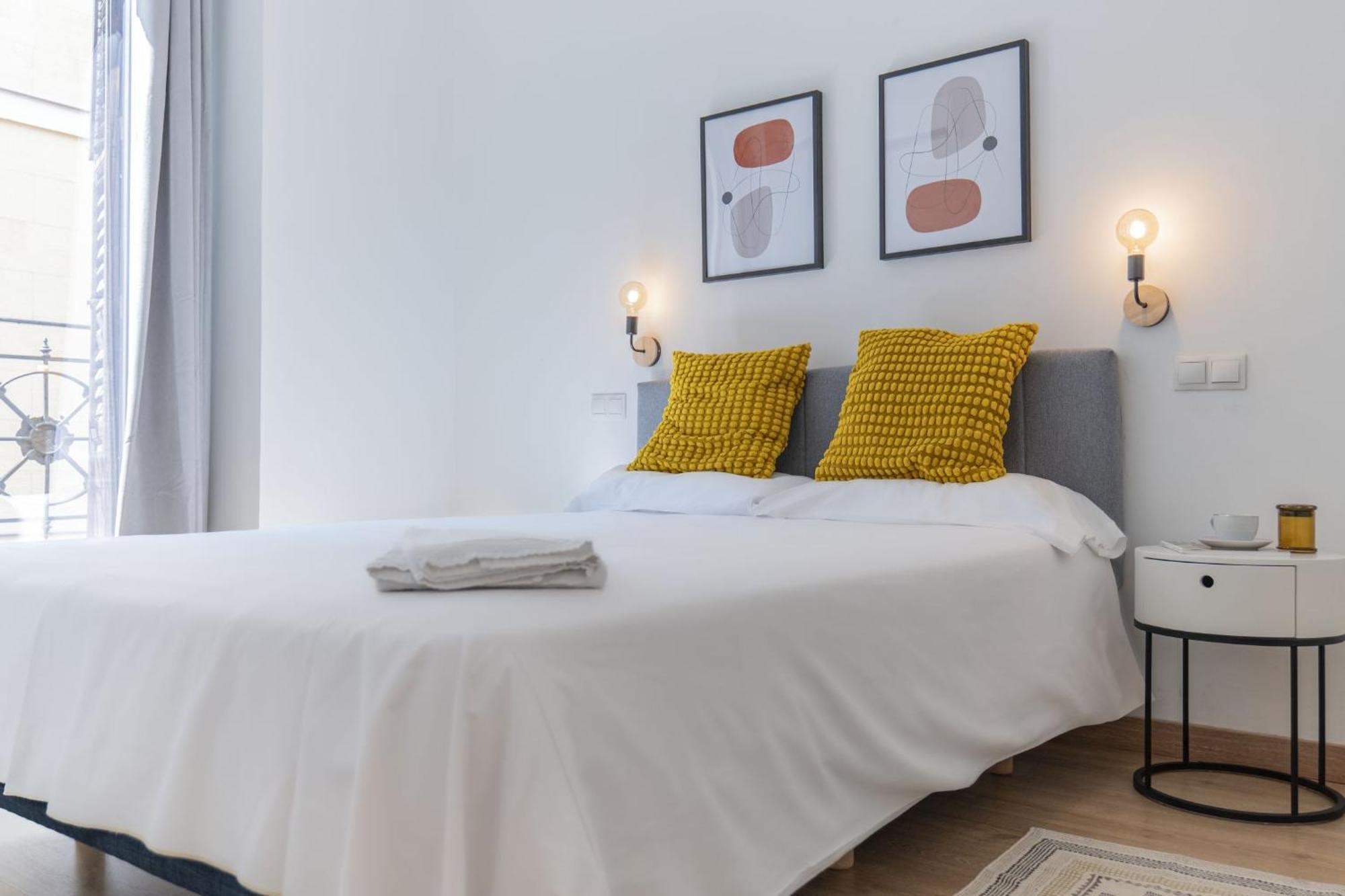 Apartamento Luxurious 2br/2ba In Chueca Madri