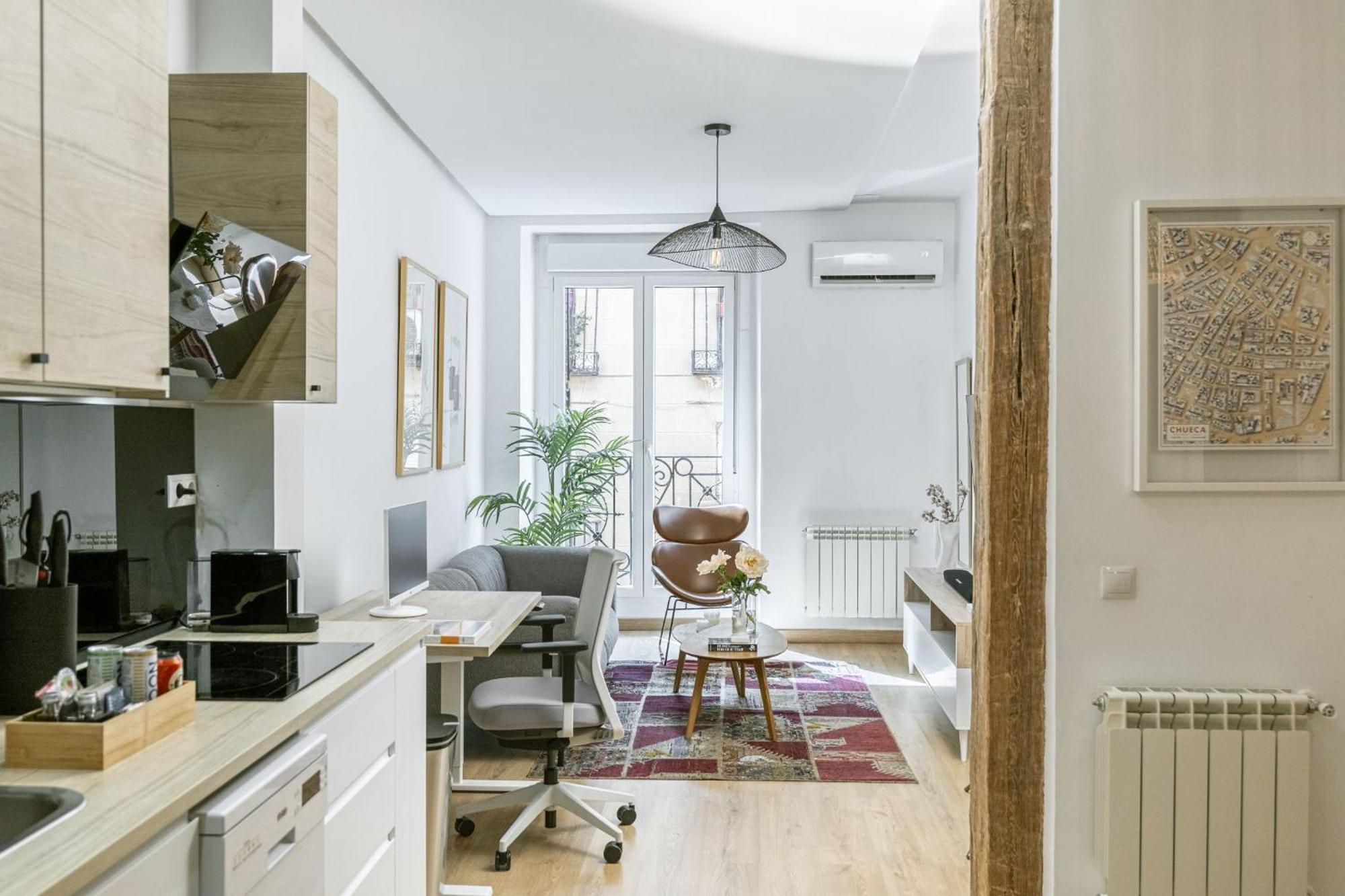 Apartamento Luxurious 2br/2ba In Chueca Madri