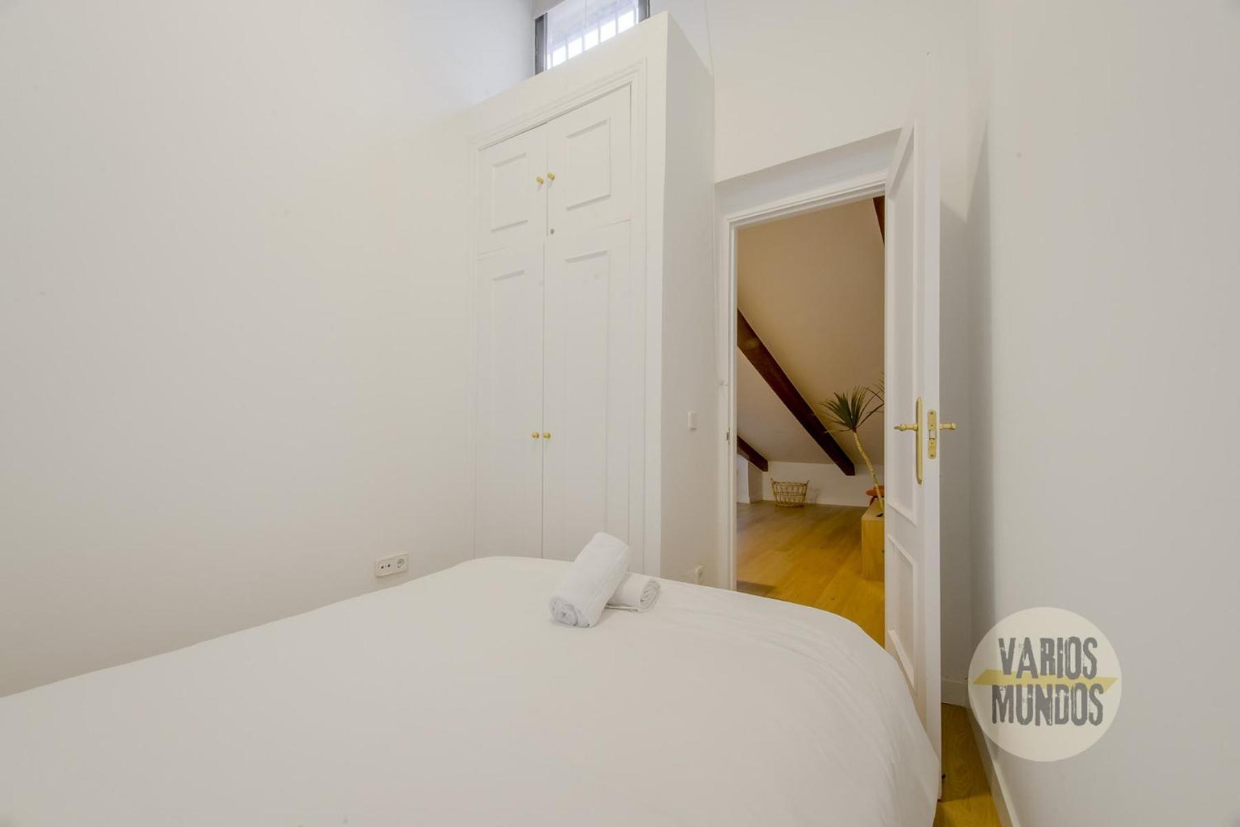 Apartment Fashion Design Loft En Calle Carretas-sol 4pax Madrid