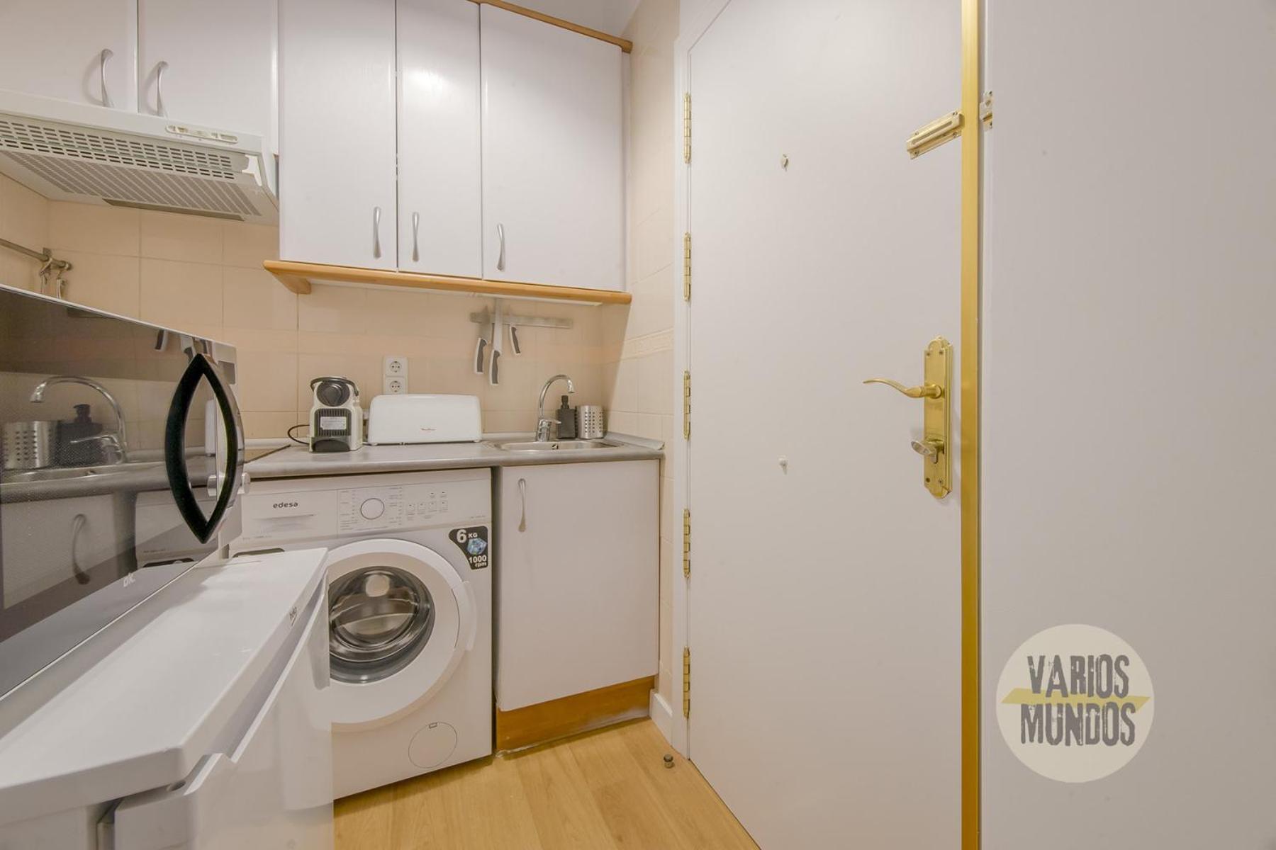 Apartment Fashion Design Loft En Calle Carretas-sol 4pax Madrid