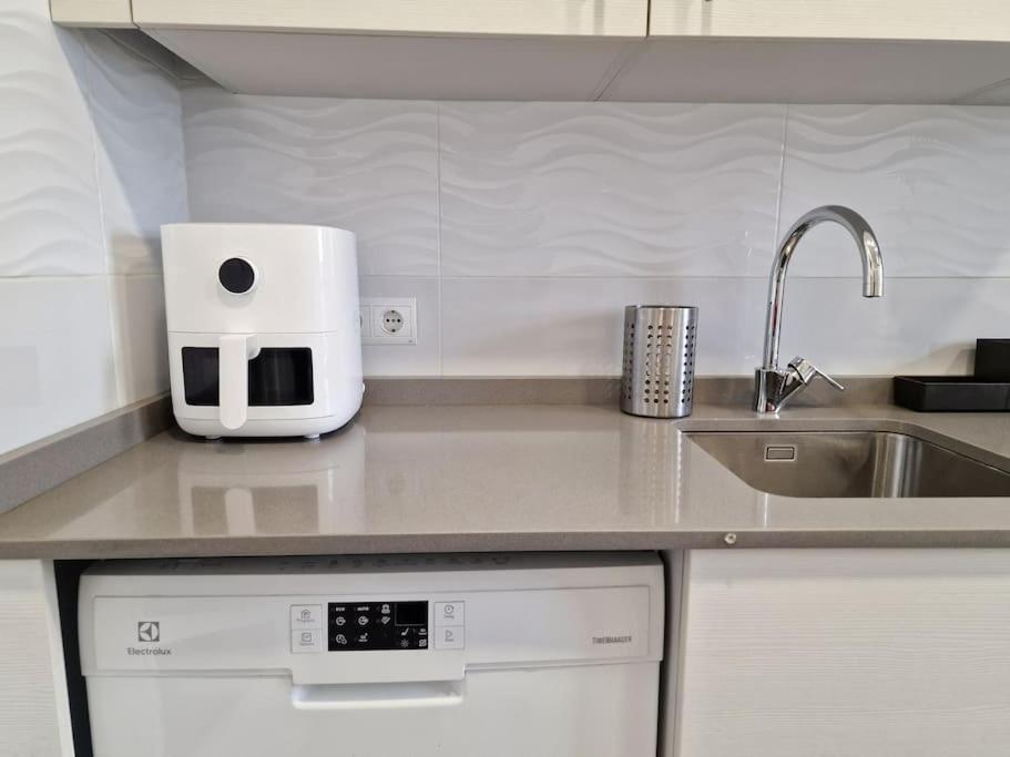 Apartamento Valdebebas Con Garaje Gimnasio Y Piscina Madrid