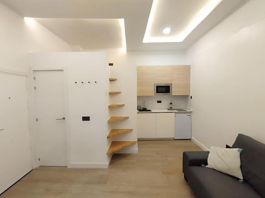 Modern Flat In Lavapies Madrid