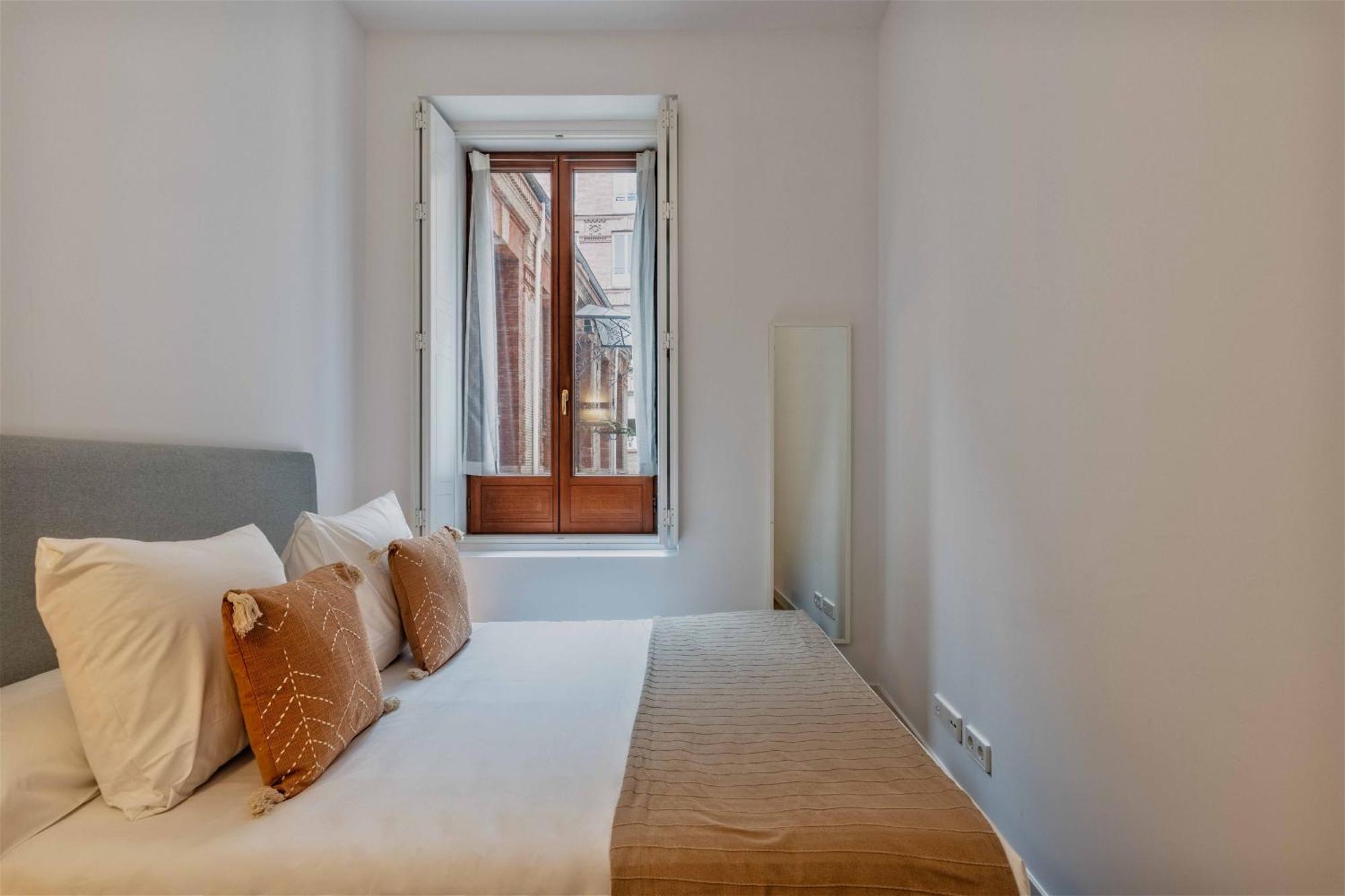 Apartamento Bellas Artes En Madri