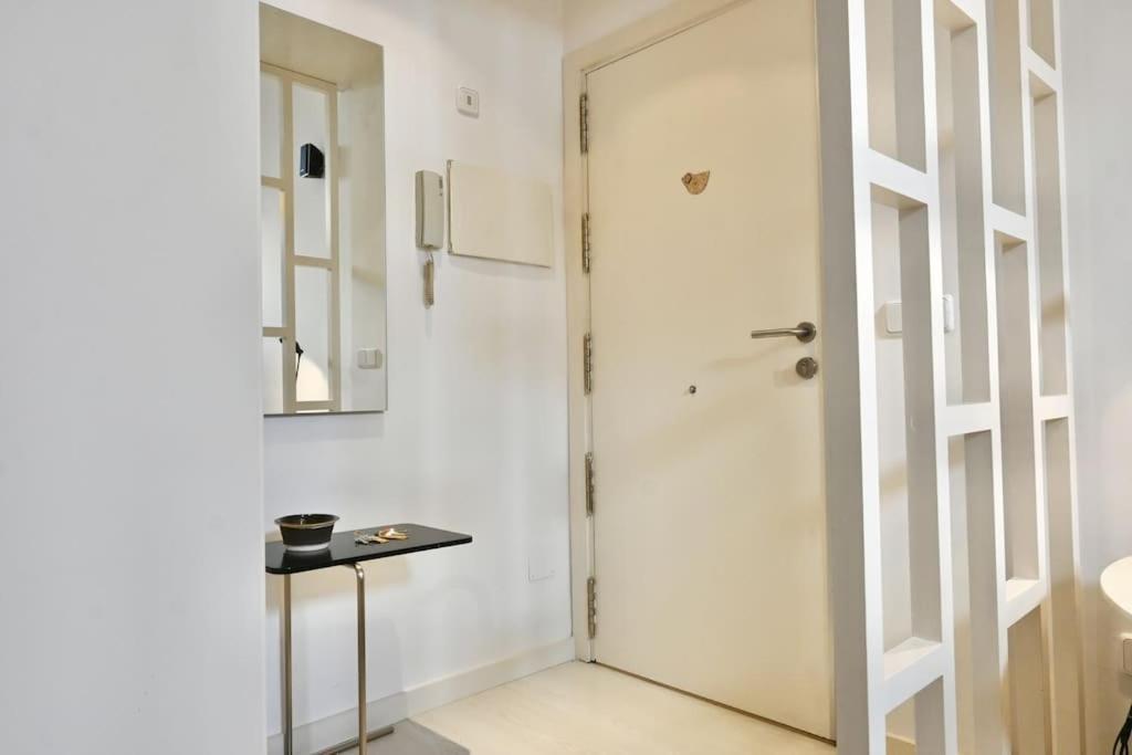 Appartement For Temporal Con Encanto A Pocos Metros Del Sol Myr13