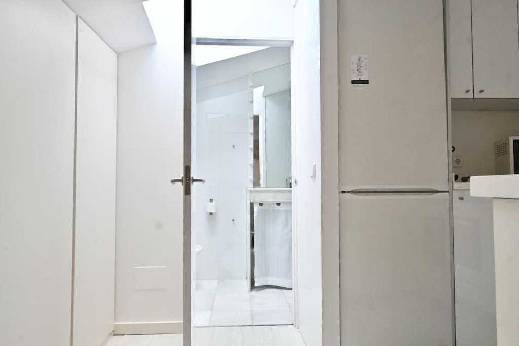 Appartement For Temporal Con Encanto A Pocos Metros Del Sol Myr13 Madrid