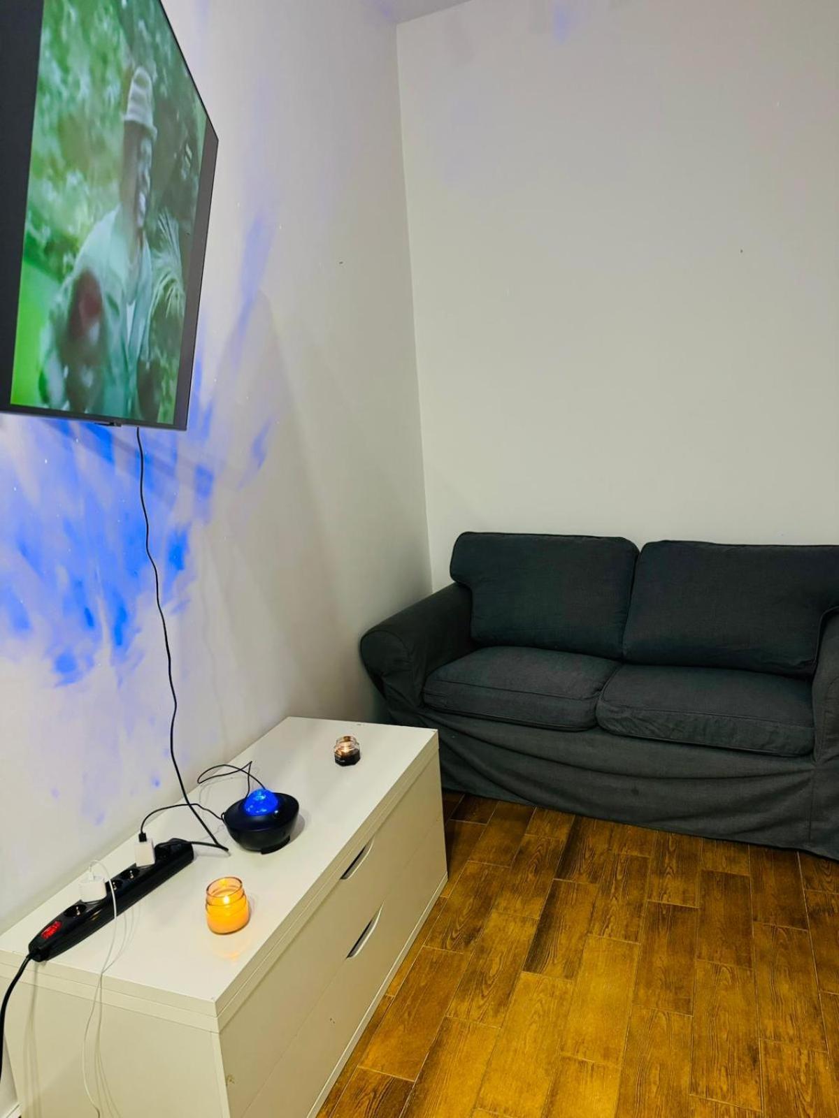 Estudio Centro 1 Dormitorio Para Dos Y Sofa Madrid
