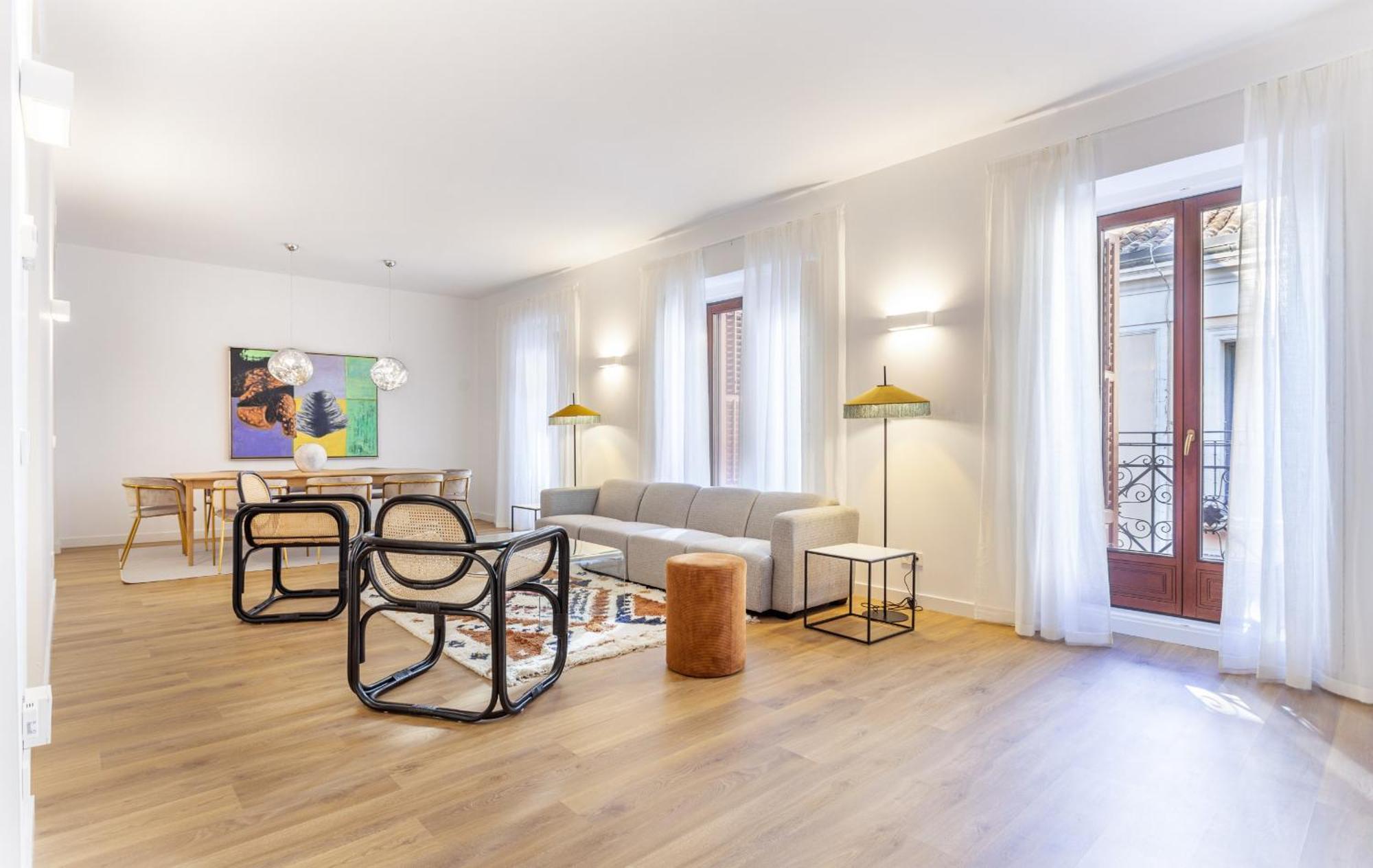Cibeles Luxe In *