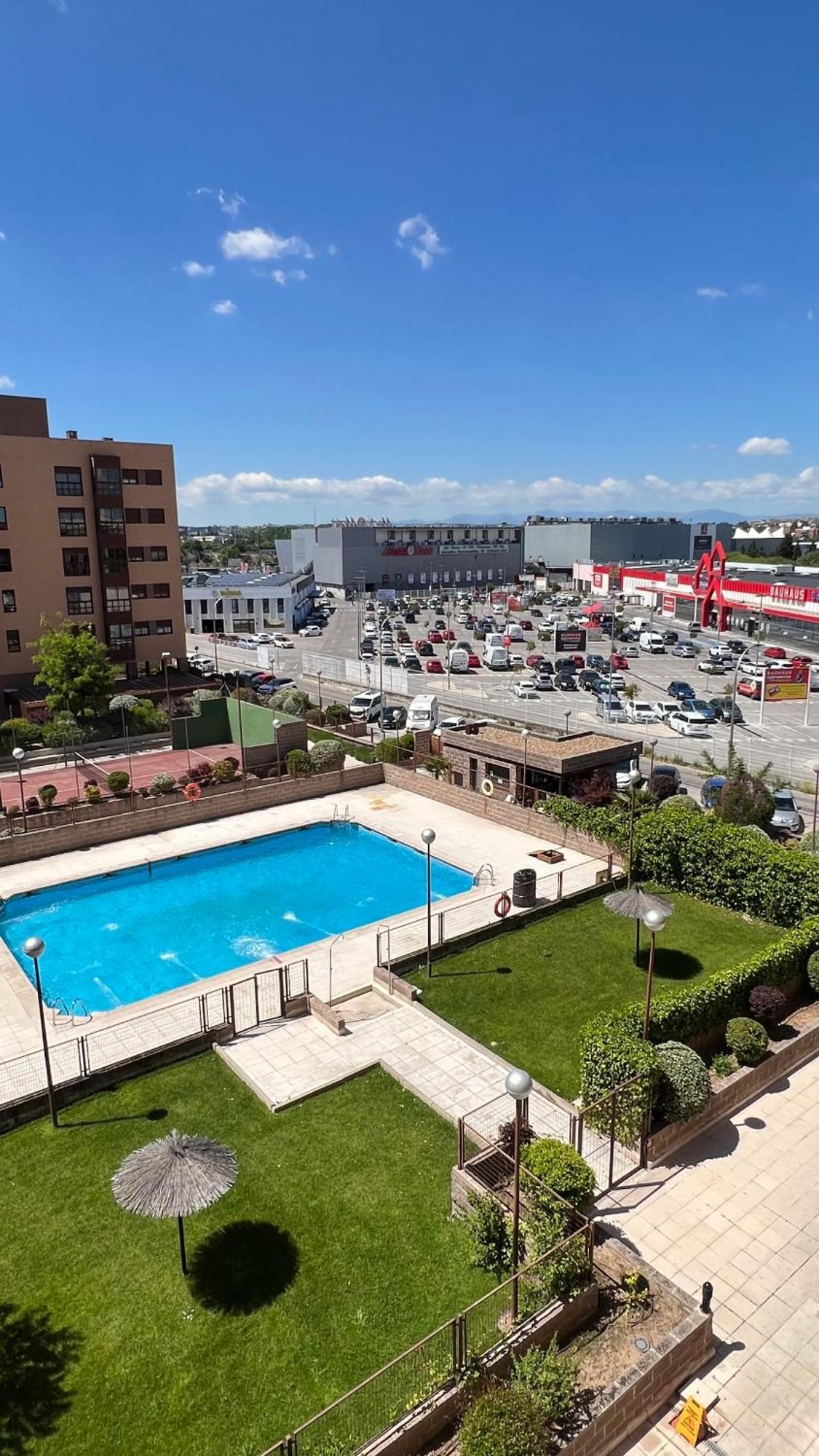 Ole Ifema, Aeropuerto Apartamento Madri