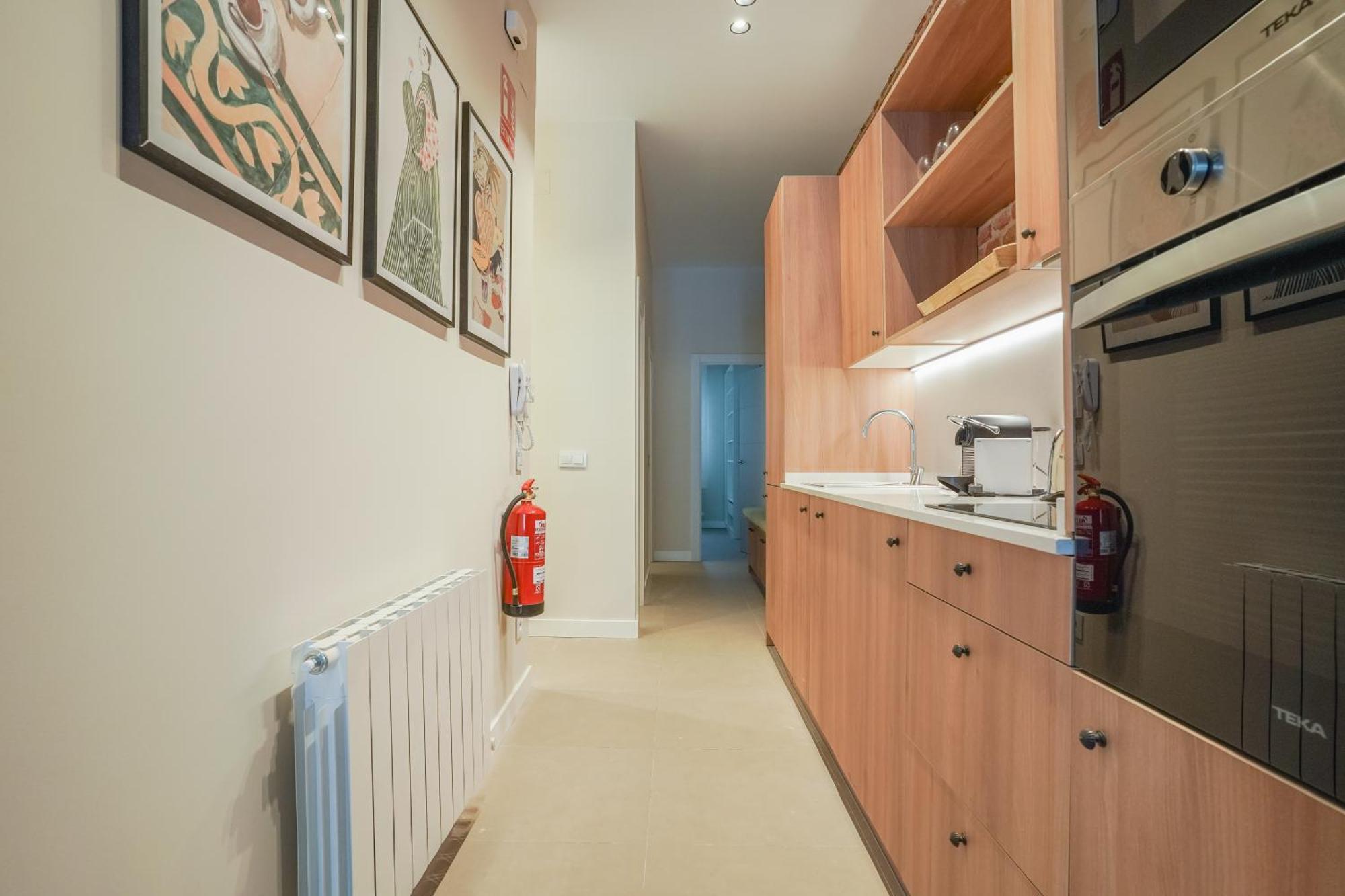 Modern Apartment-2bedrooms 1bath-cuatro Caminos Appartamento *