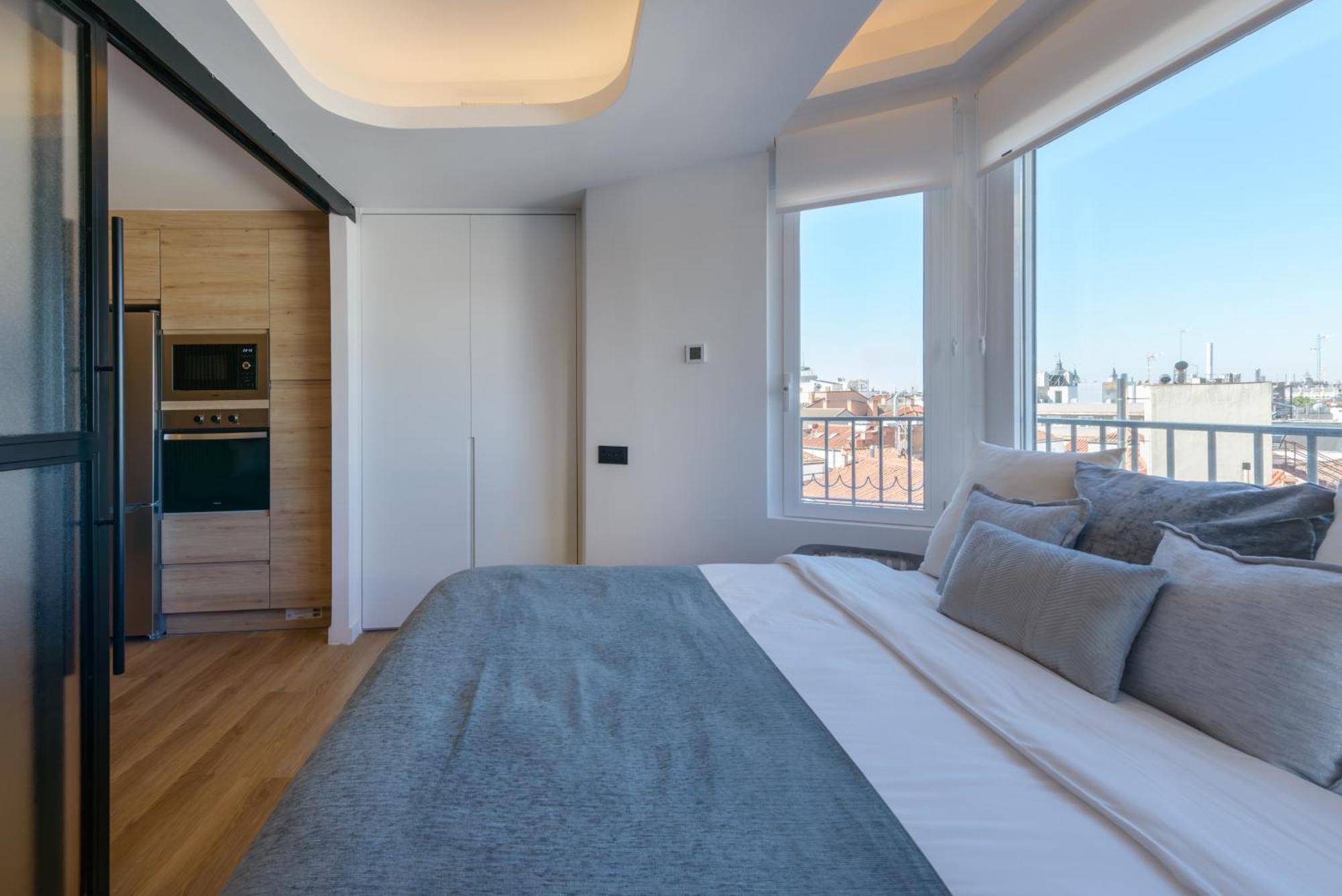Gran Via Capitals By Monaro***** Madri