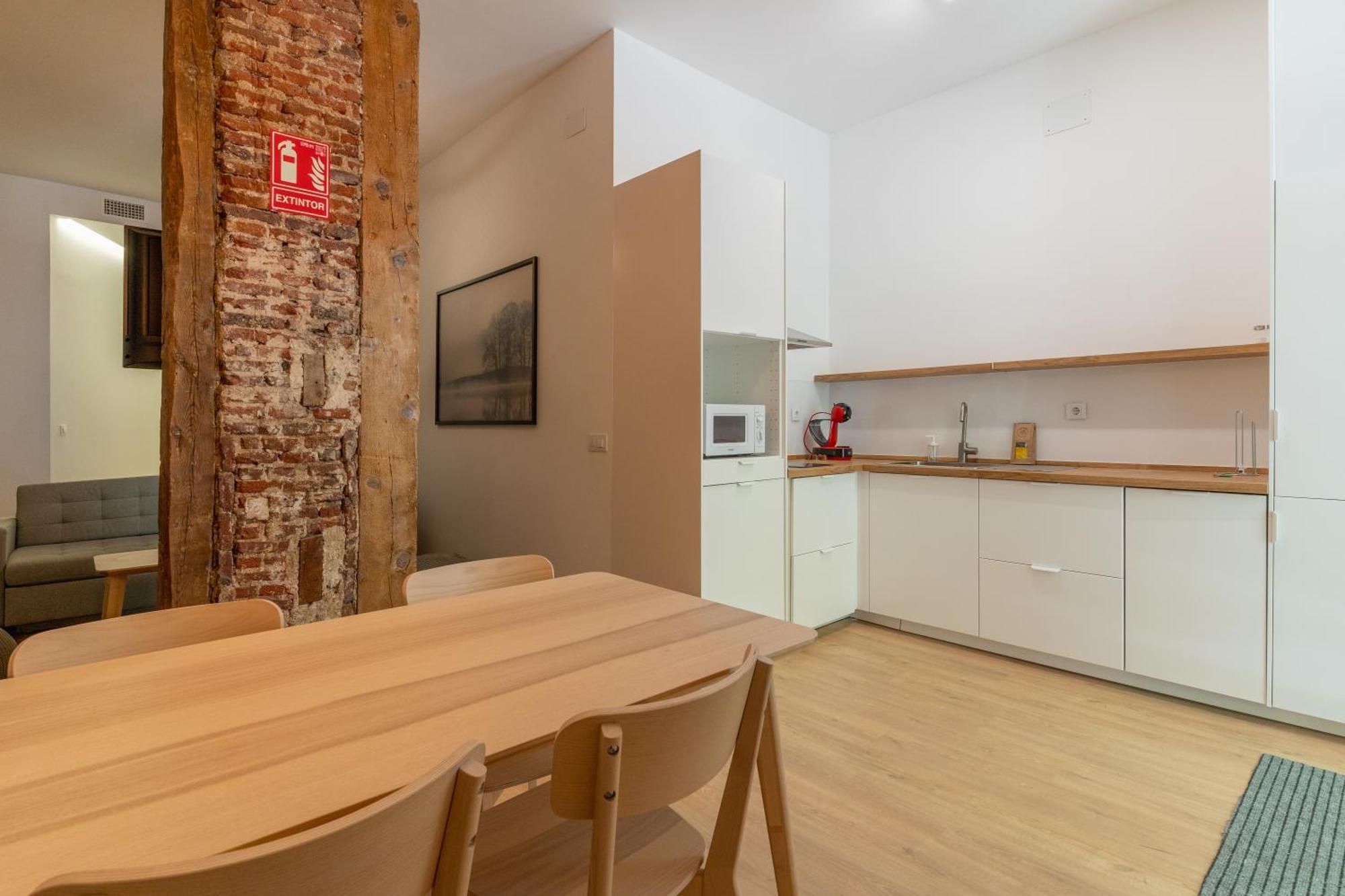 Modern Duplex-2bedrooms 3baths-palacio Madrid