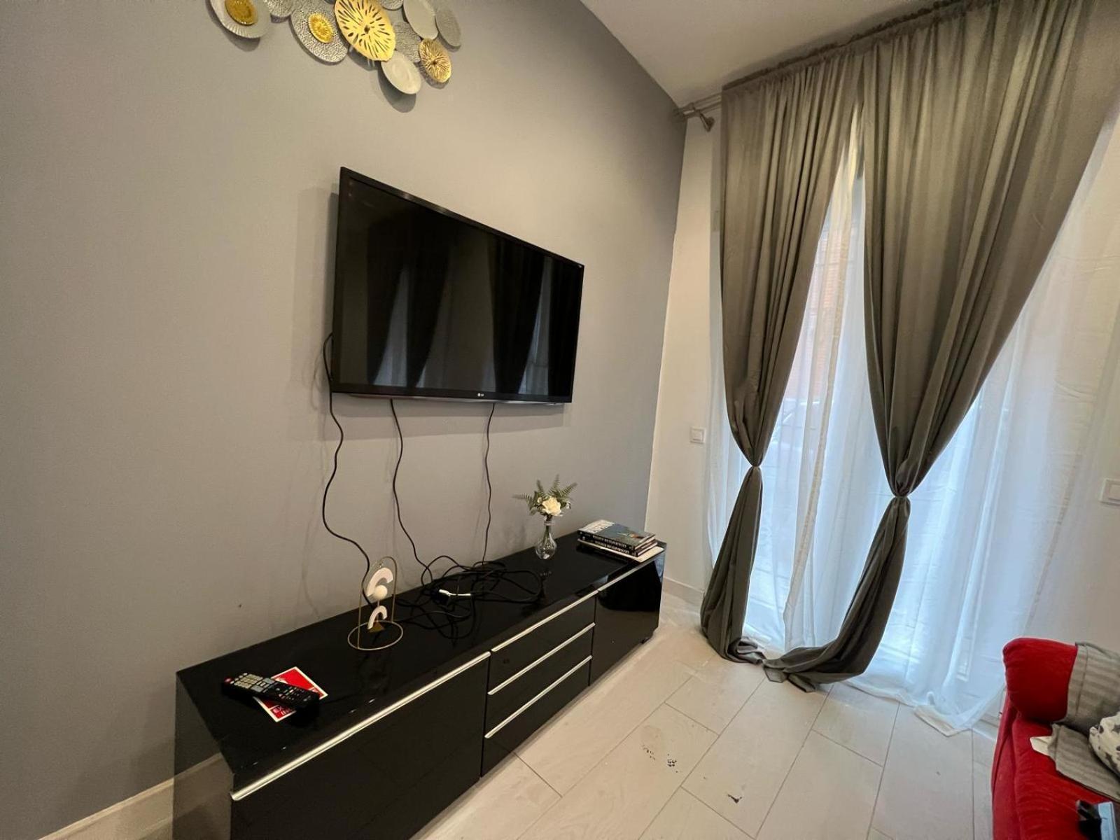 Paseo De La Castellana.lujo Y Garage Apartamento