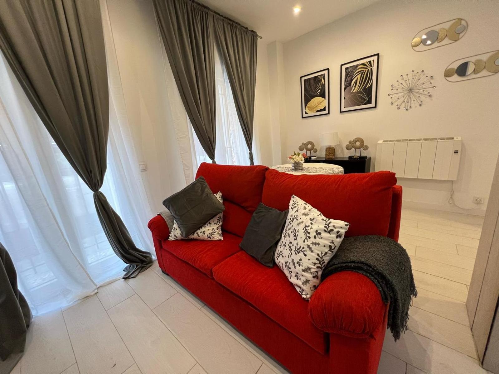 Paseo De La Castellana.lujo Y Garage Apartamento Madri