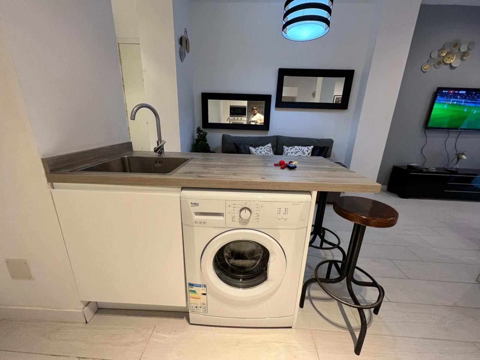 Apartamento Paseo De La Castellana.lujo Y Garage Madri