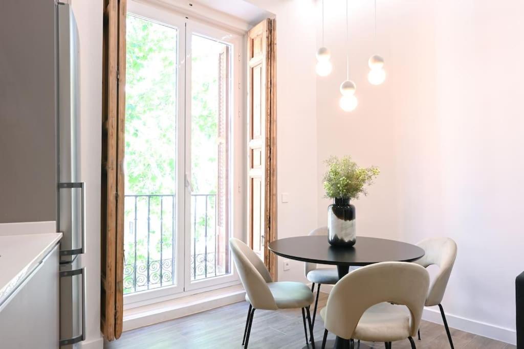 Apartment For Centrico Y Luminoso Estudio Temporal Duplex En Etd3 Madrid