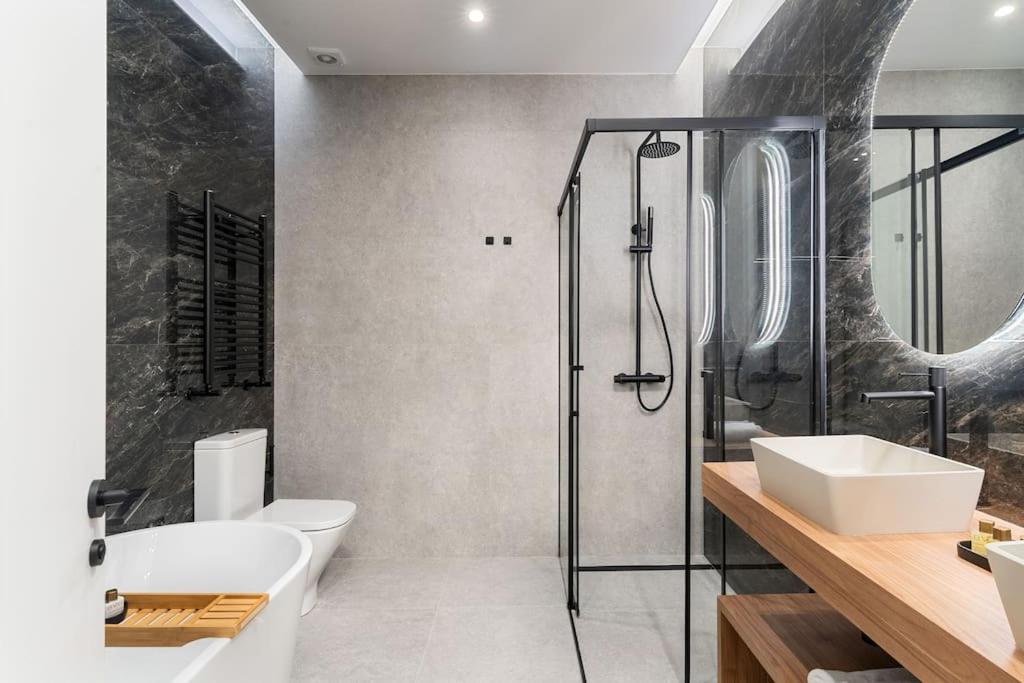 Centro Xvi Calle Tetuan 3br 3bh *