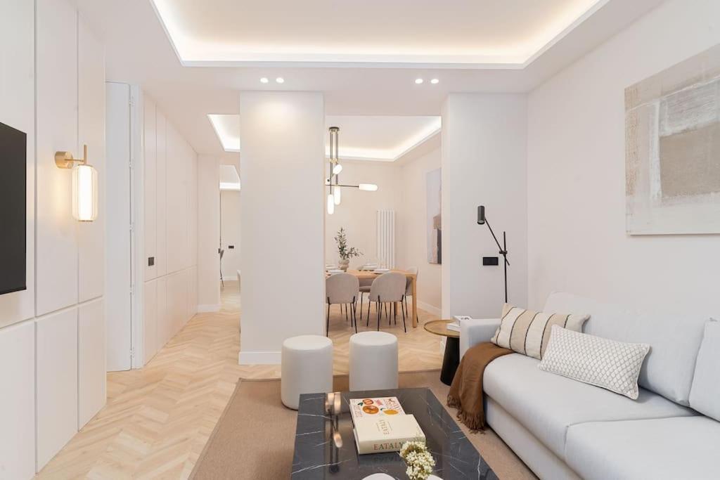 Centro Xvi Calle Tetuan 3br 3bh Apartamento Madrid