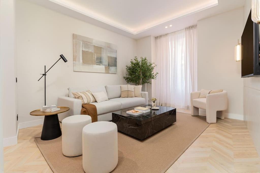 Apartamento Centro Xvi Calle Tetuan 3br 3bh Madrid