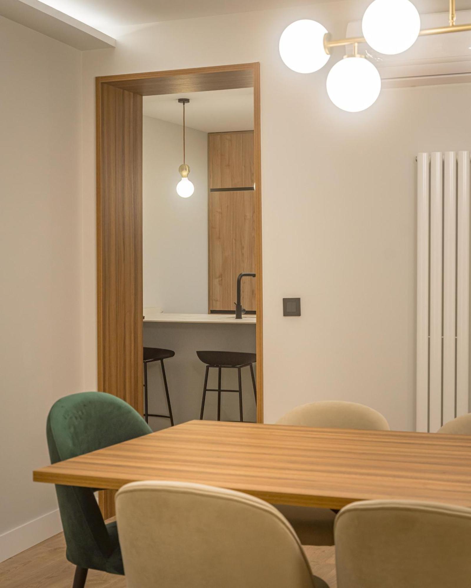 Apartamento Malasana X Calle Barcelo 4br 4bh Madrid