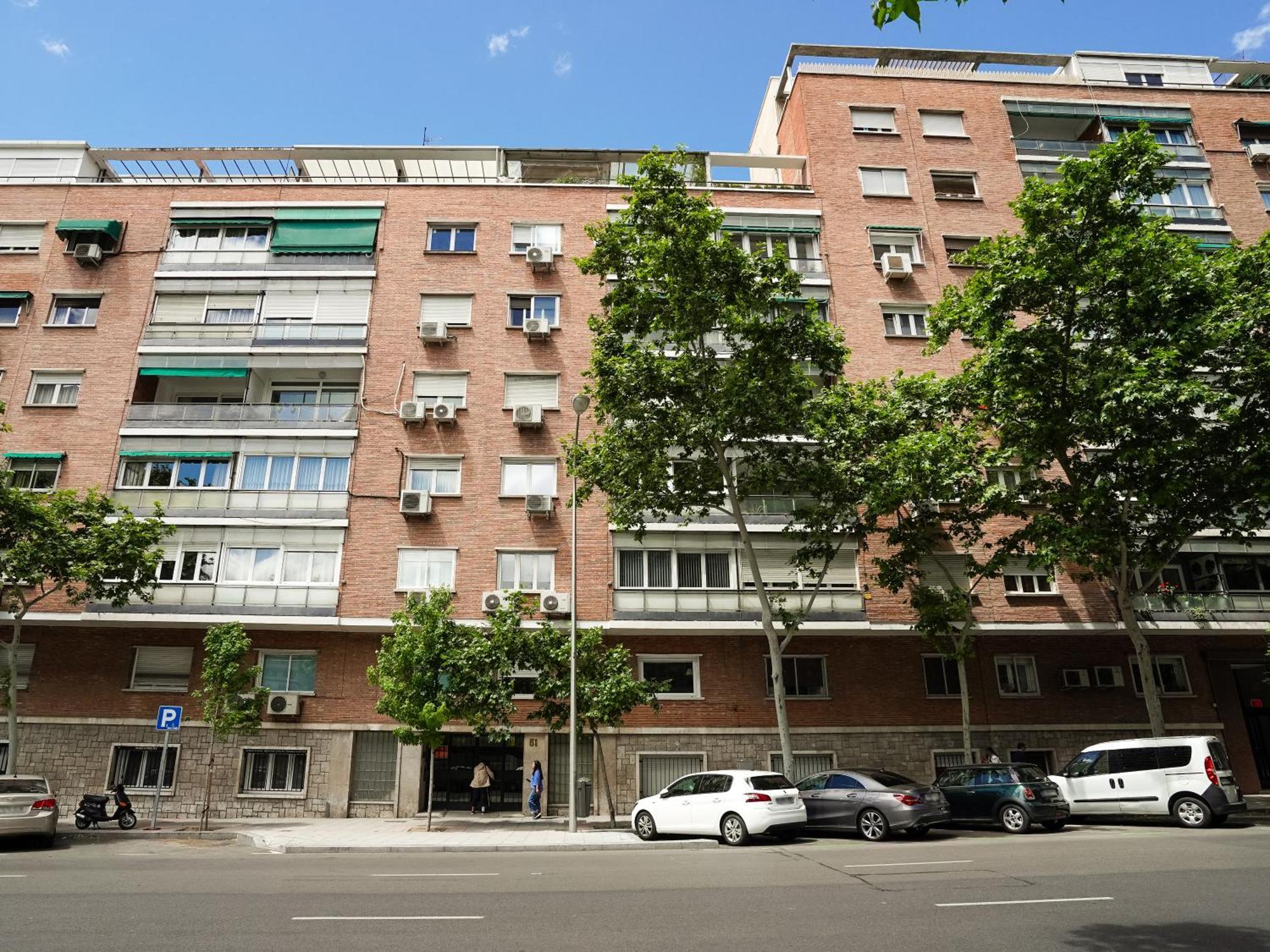Modern Apartment-2bedrooms 2baths-bernabeu Madri