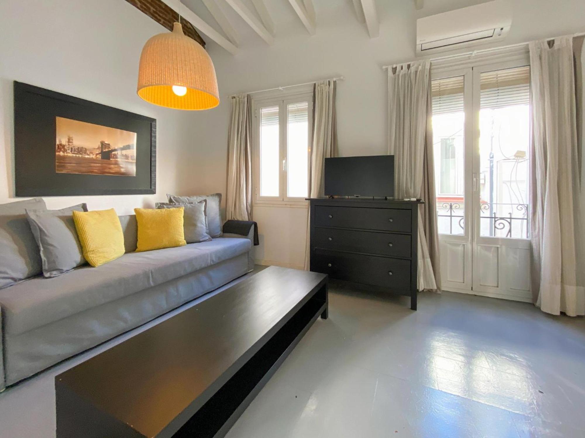 Apartamento Montaber - La Paz Market Madrid