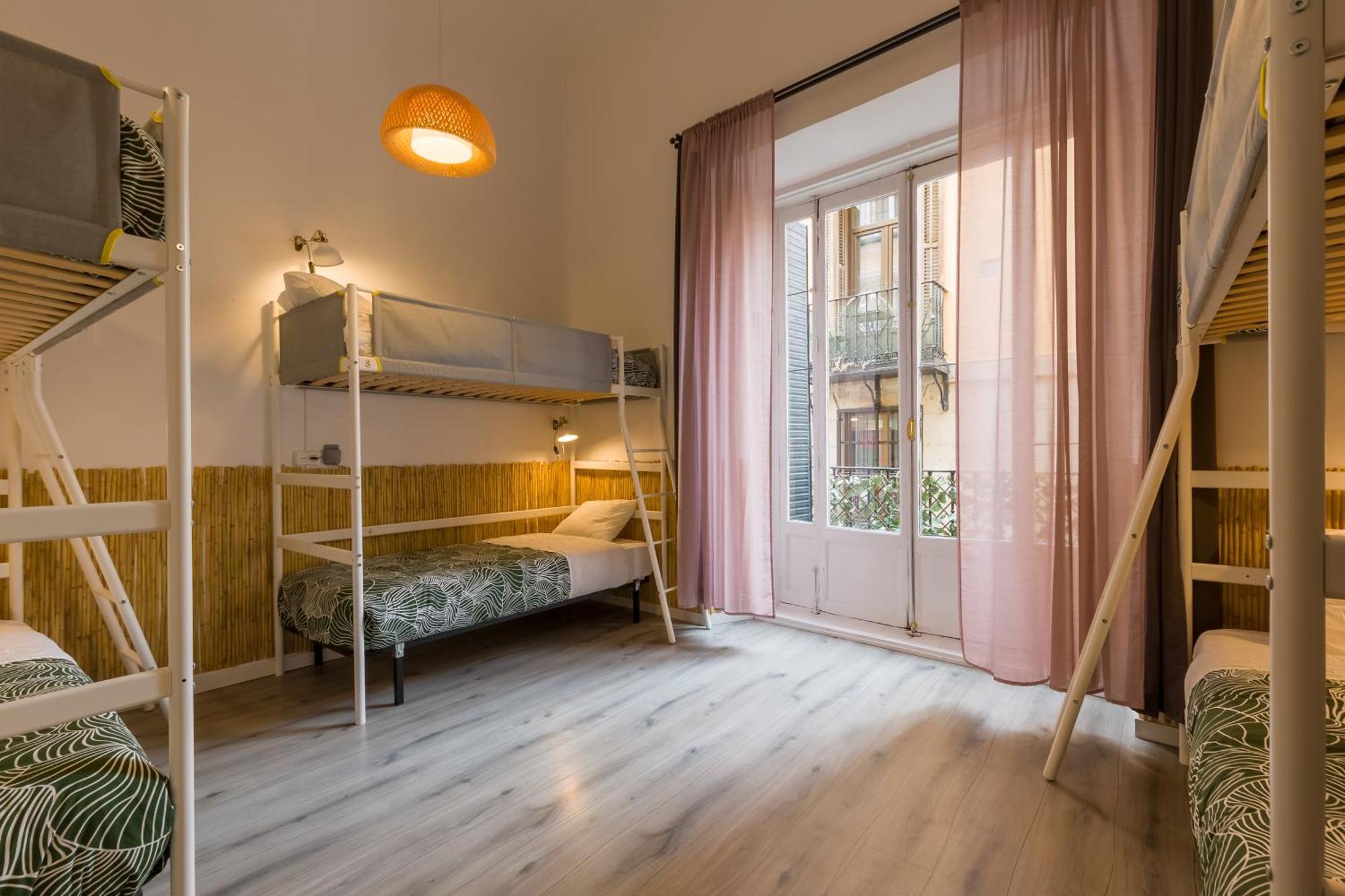 Hostel Social - Coliving & Coworking -