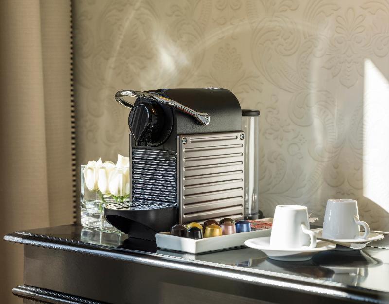Hotel Boutique H10 De La Reina Madrid