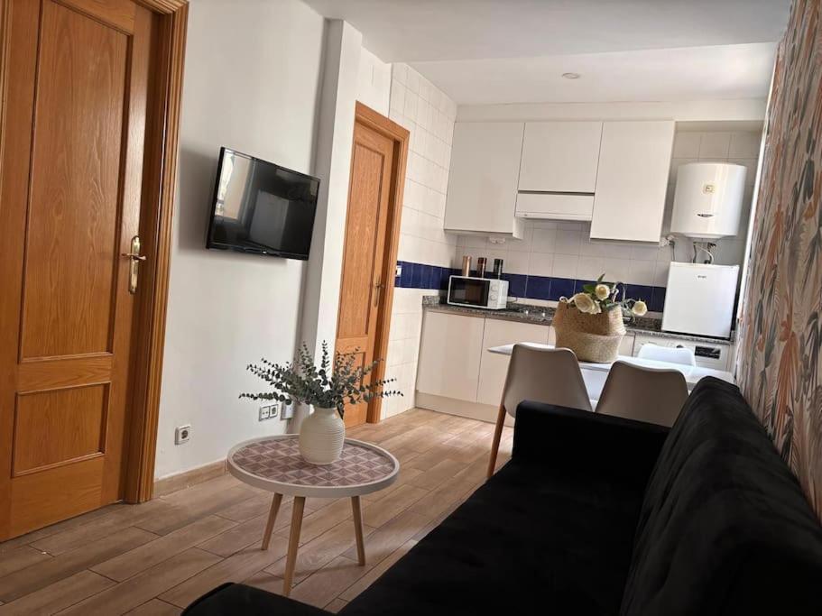 Apartamento For Coqueto Temporal De Dos En El Corazon De Sgv63 Madrid