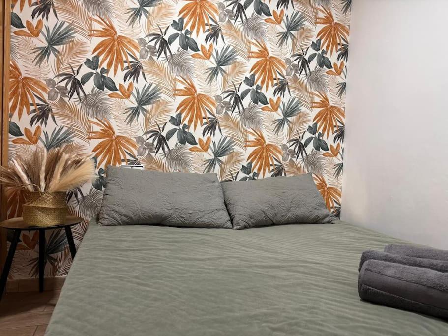 Apartamento For Coqueto Temporal De Dos En El Corazon De Sgv63