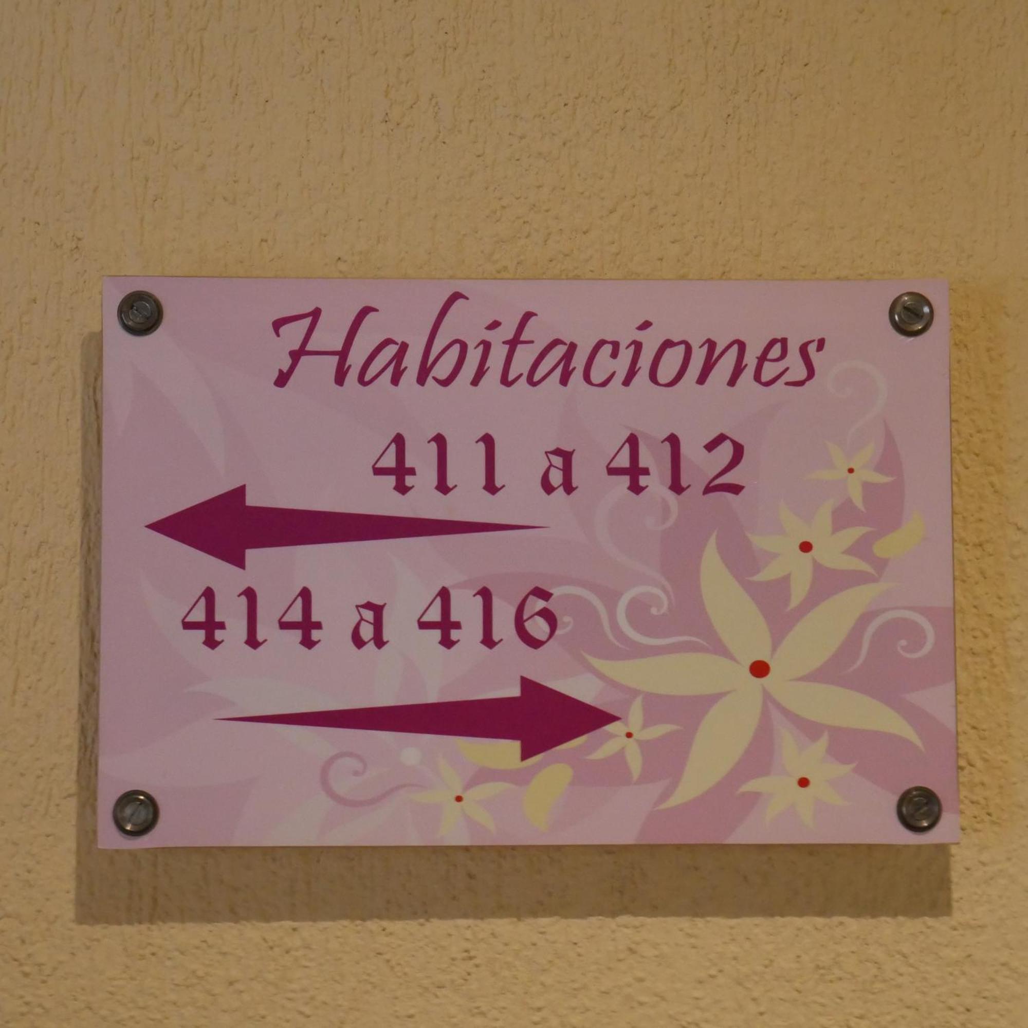 4c Cuatro Caminos Guest house Madrid