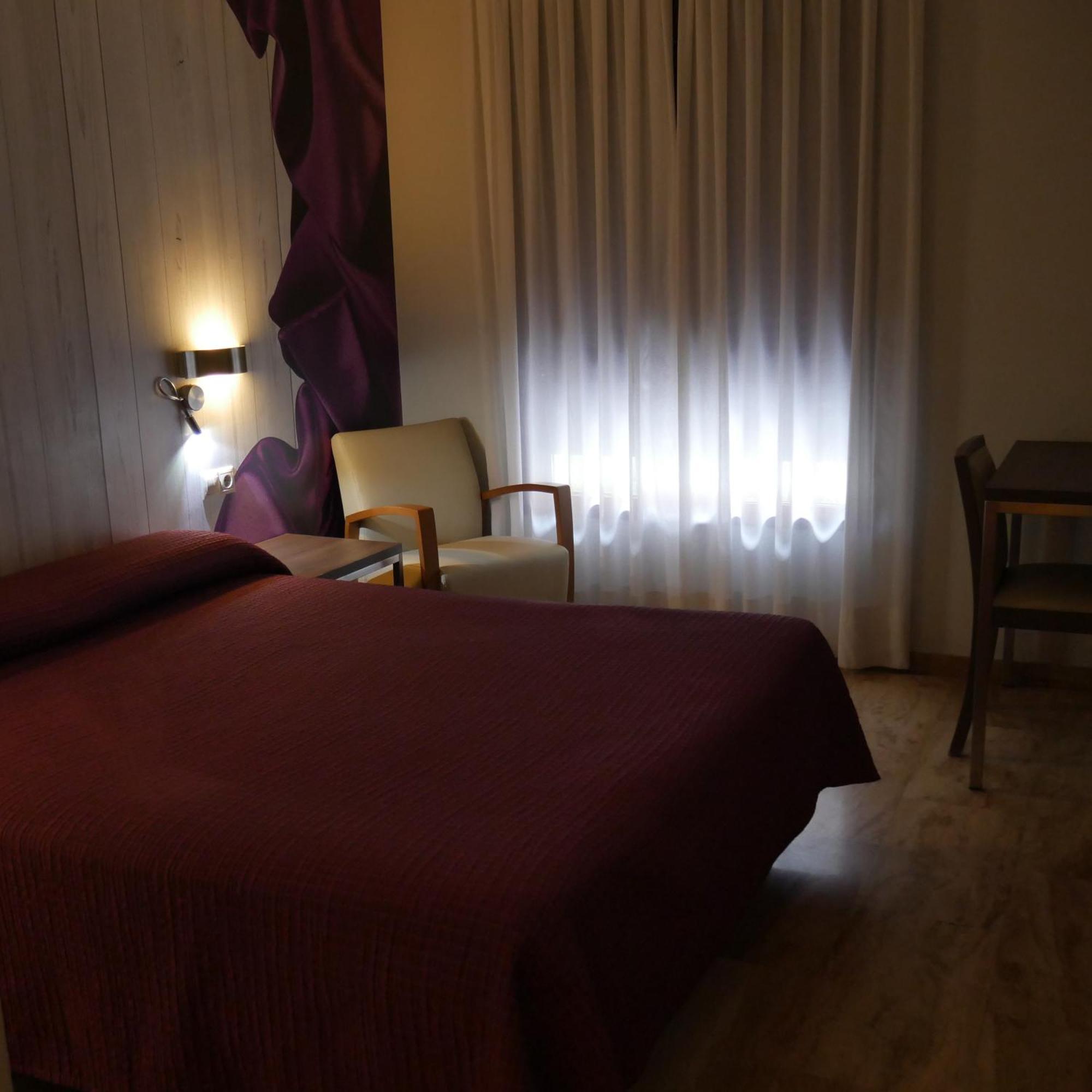 4c Cuatro Caminos Guest house