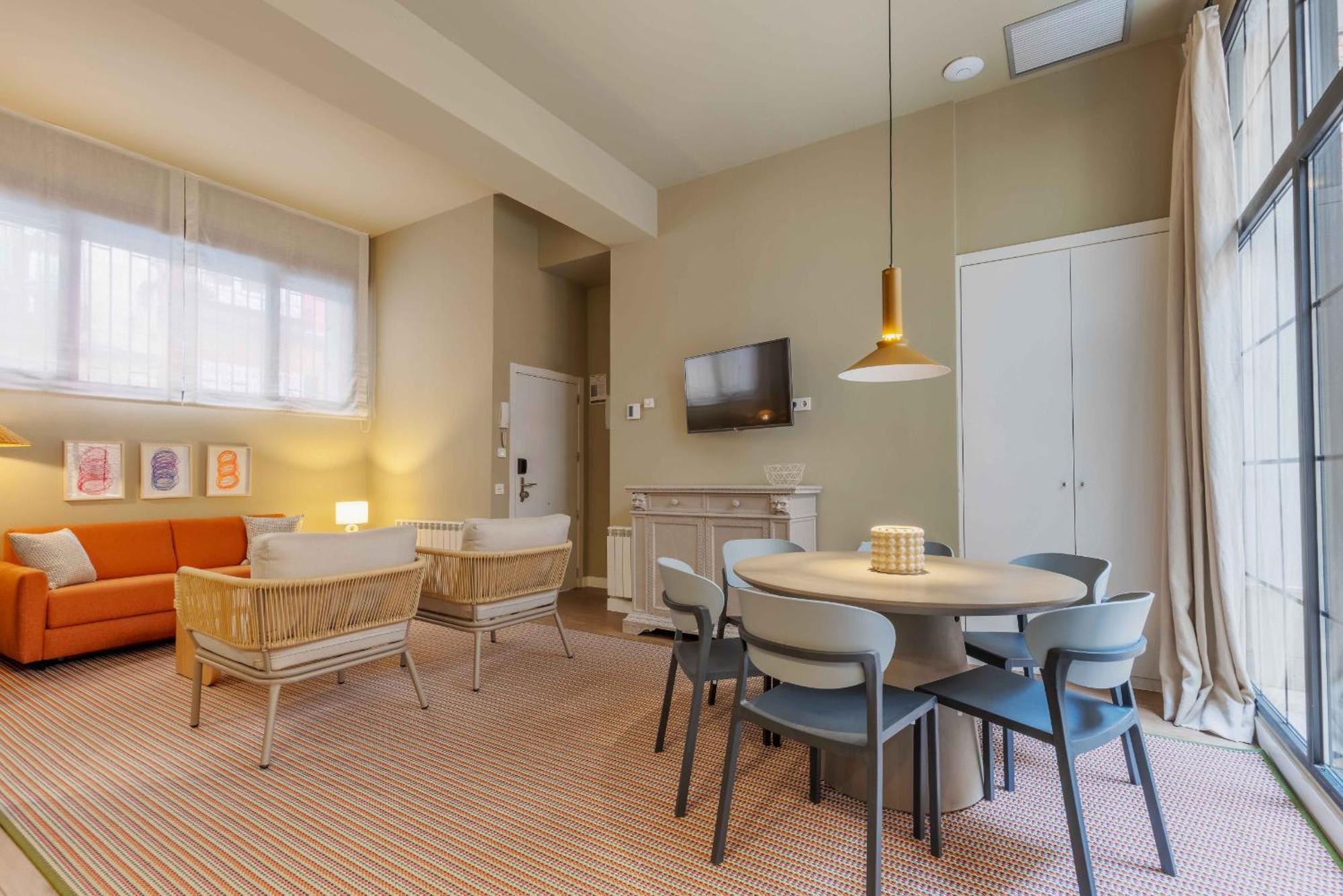 Nomad Latina En Apartamento Madri