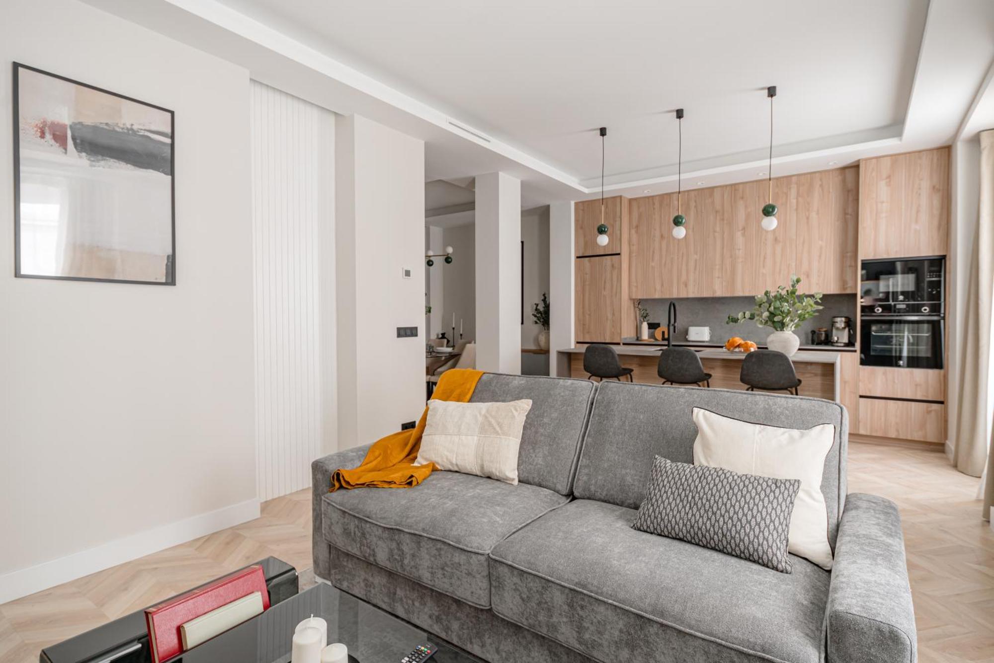 Plaza Espana Viii Calle San Bernardo 3br 3bh Madri