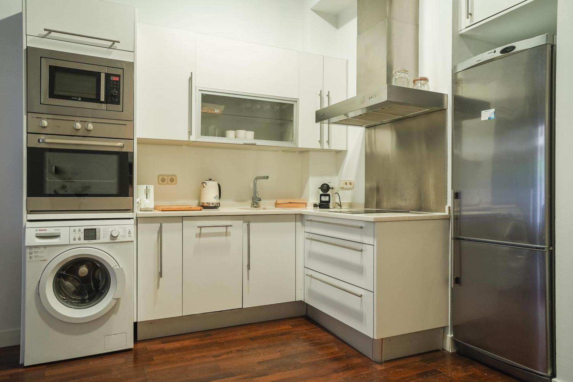 Bright And Cozy-1bedroom 1bathroom-malasana Apartment