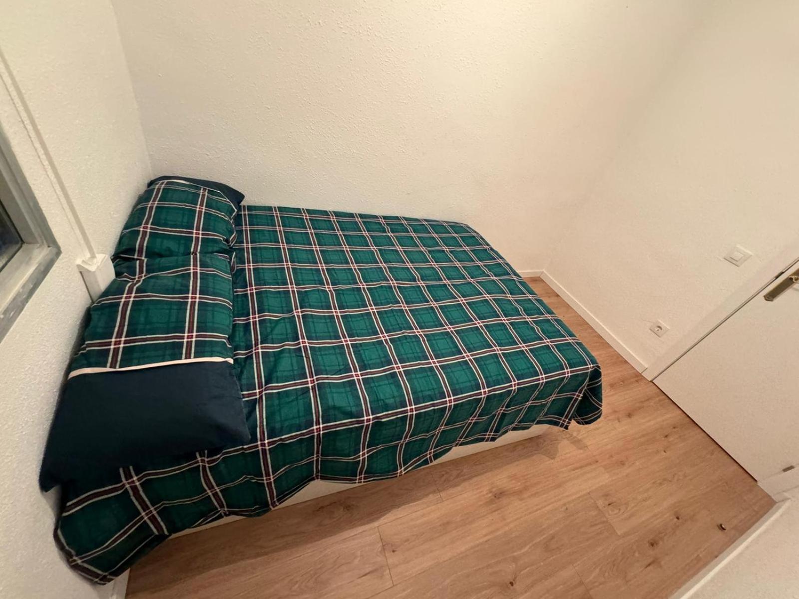 Guest house Basic Madrona 3*