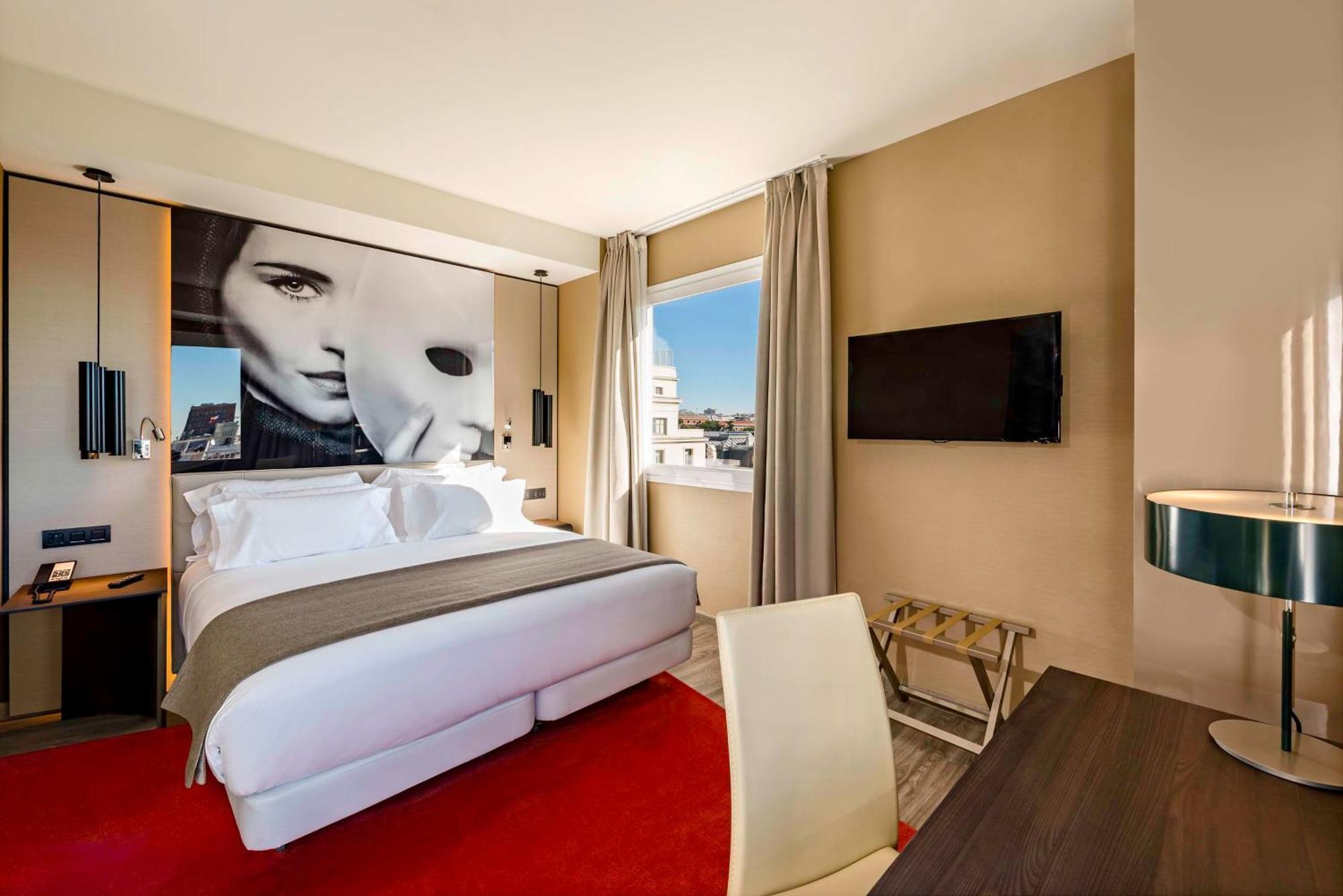 Nh Collection Suecia Hotel