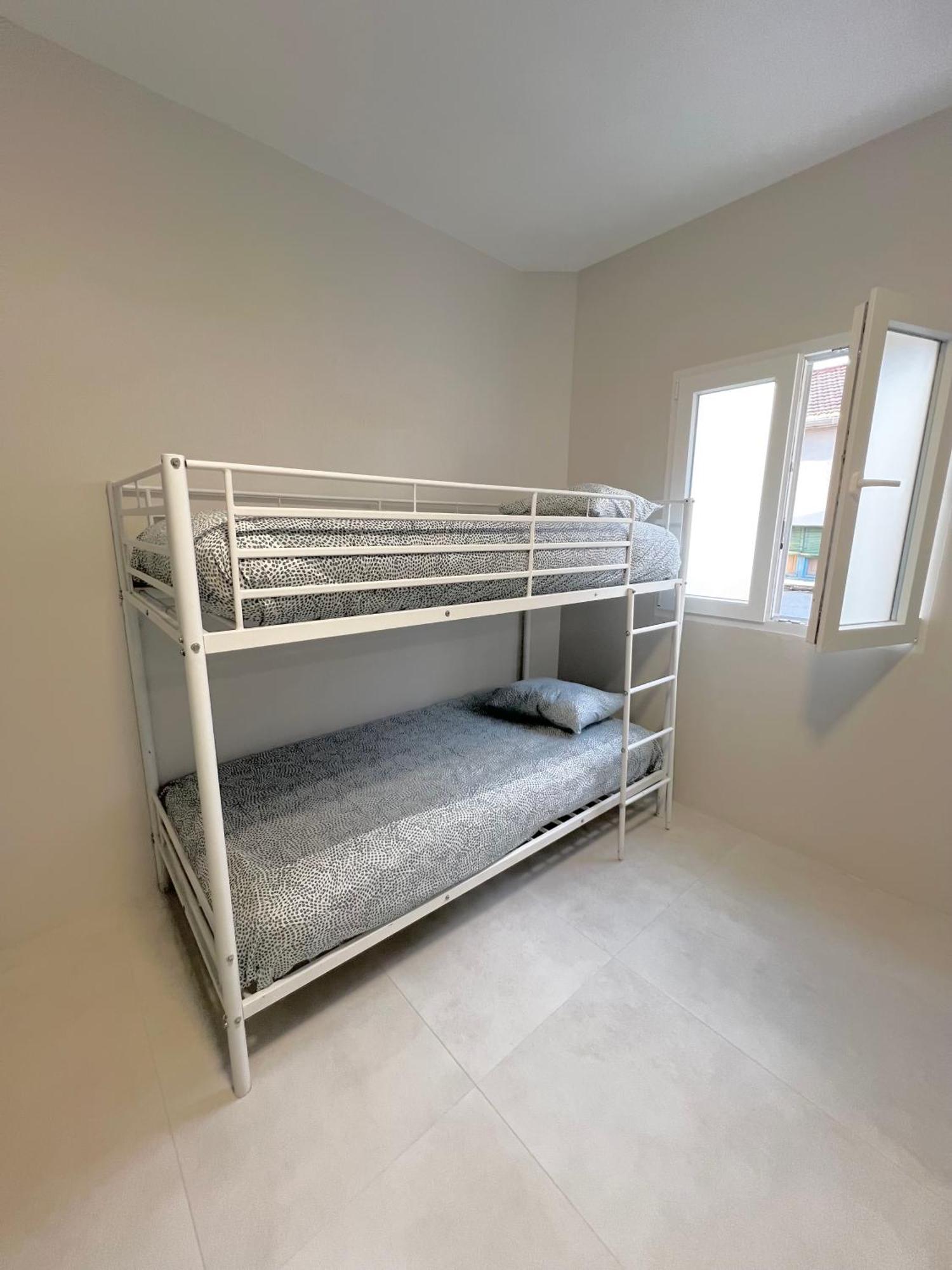 Hostel Hn