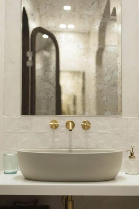 Apartamento De Diseno En Neptuno Madrid