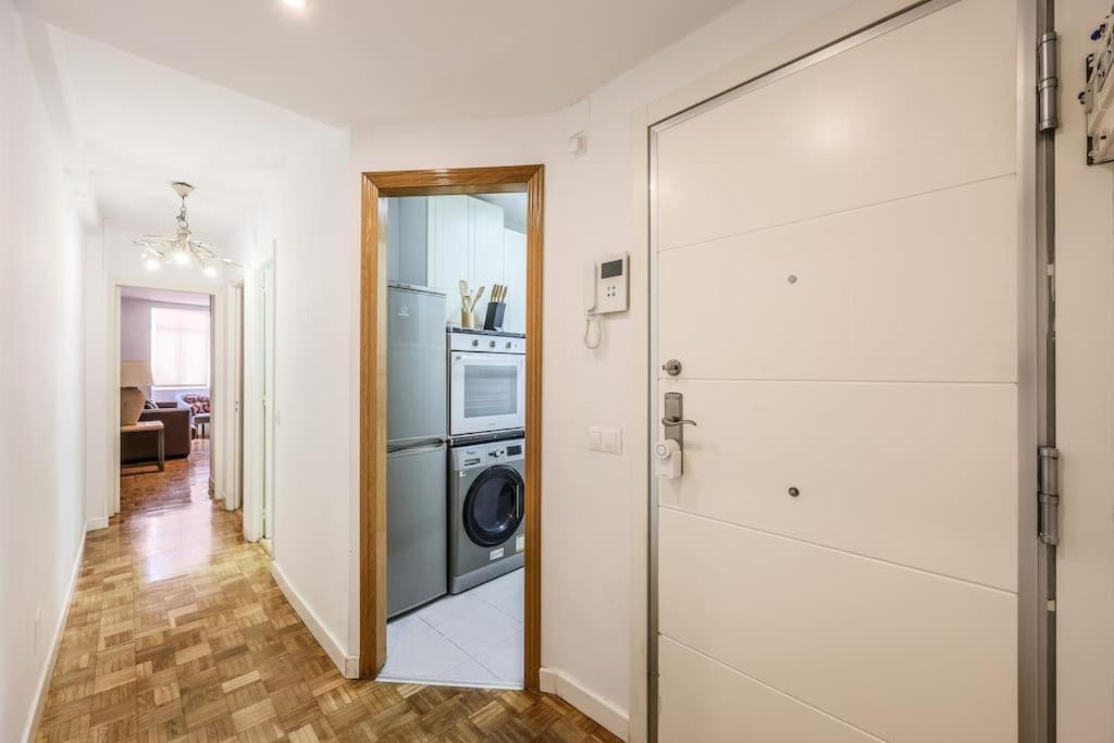 Appartement Urban Oasis In - Steps From River Manzanares