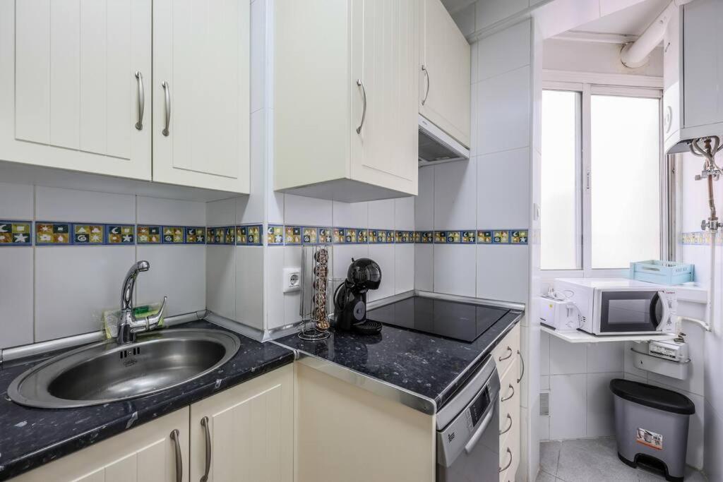 Urban Oasis In - Steps From River Manzanares Madrid