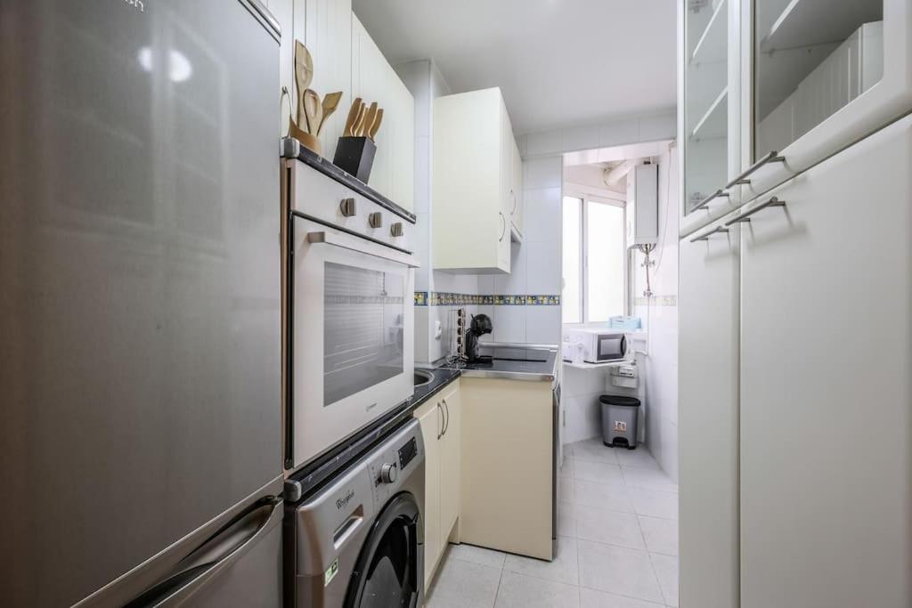 Urban Oasis In - Steps From River Manzanares Appartement